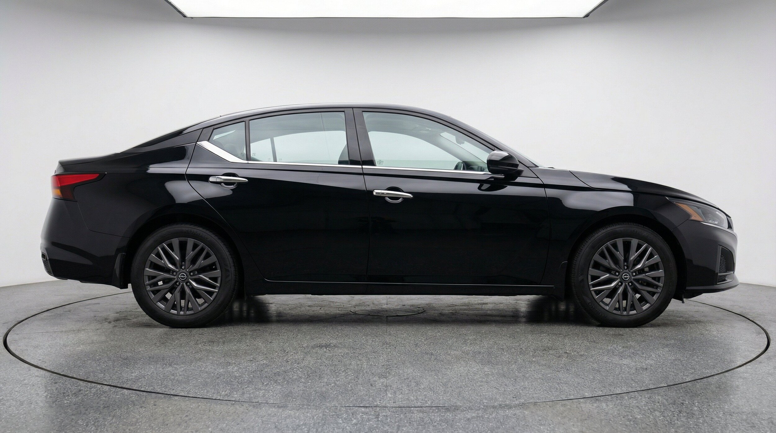 Thumbnail: 2025 Nissan Altima - 11