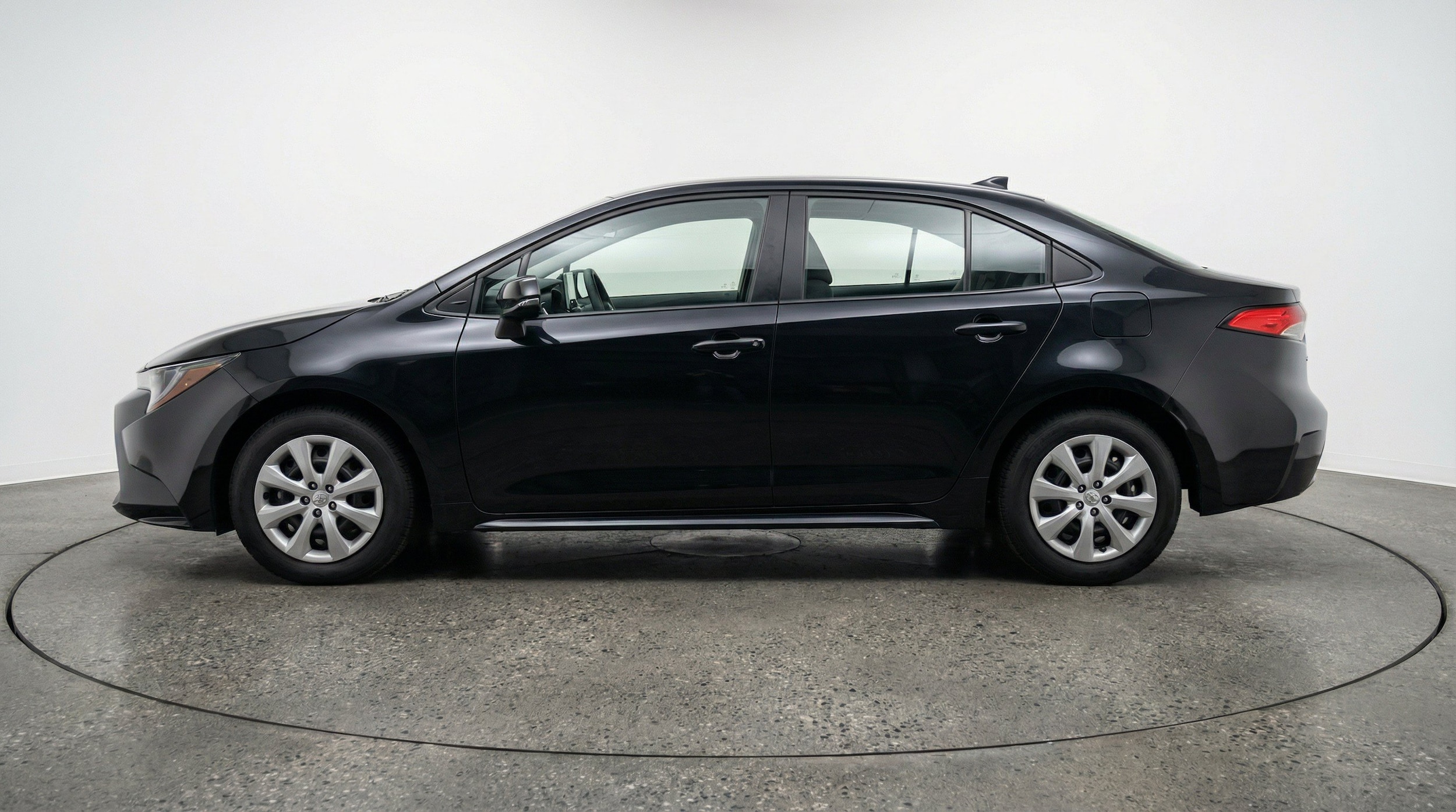 Thumbnail: 2025 Toyota Corolla - 5