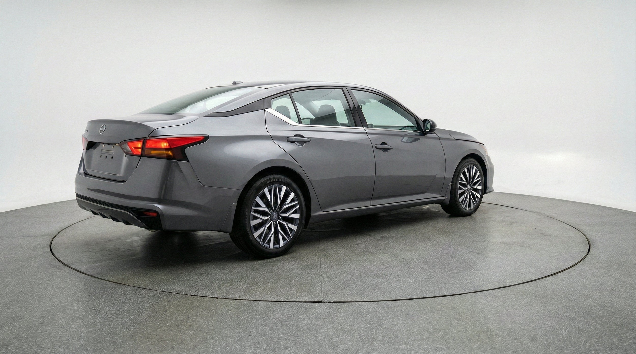 Thumbnail: 2025 Nissan Altima - 9