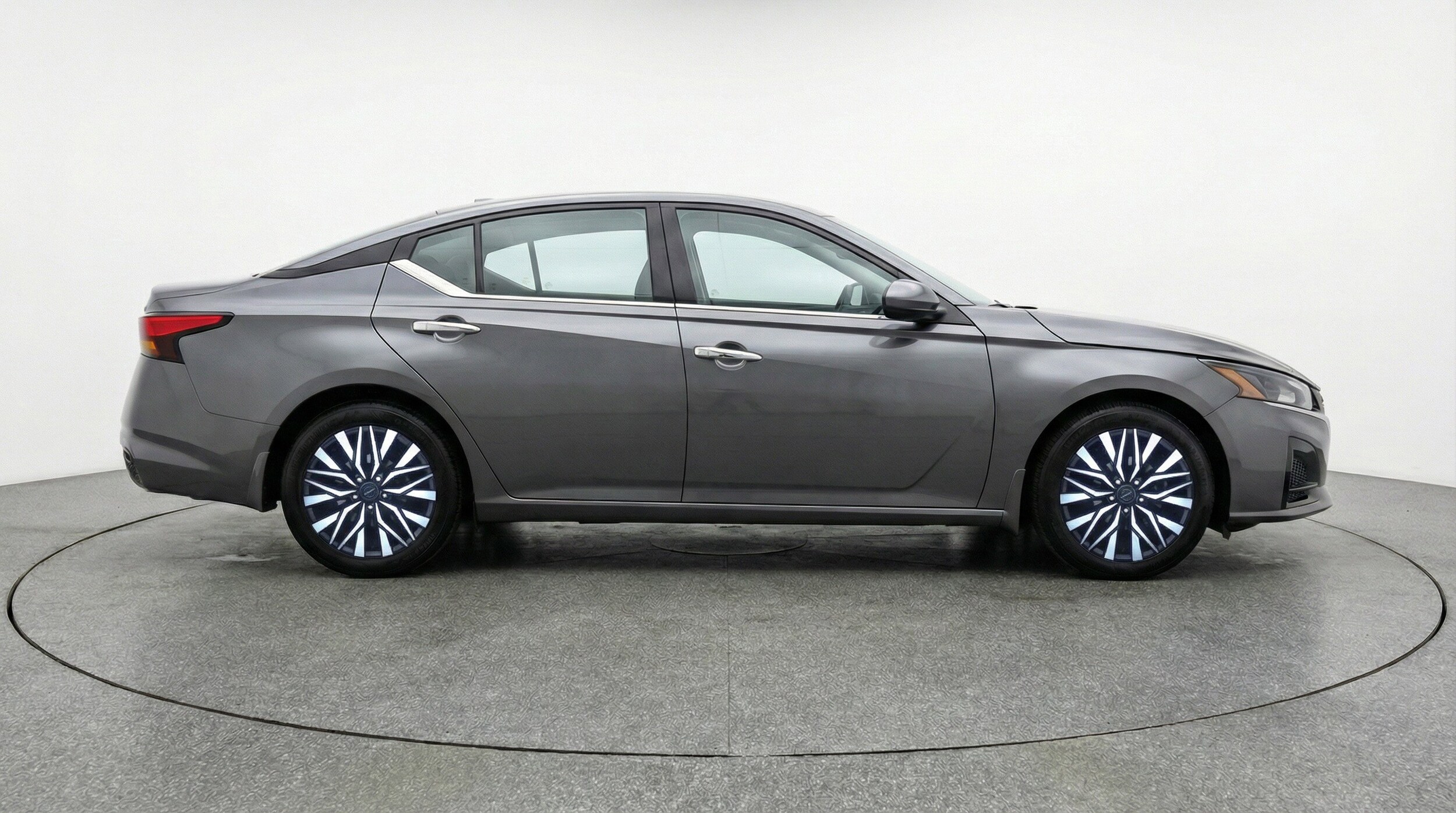Thumbnail: 2025 Nissan Altima - 11