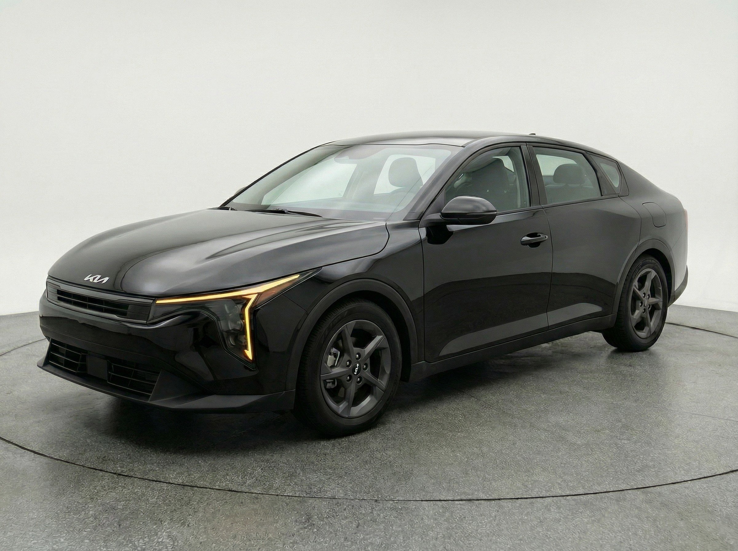 Thumbnail: 2025 Kia K4 - 3