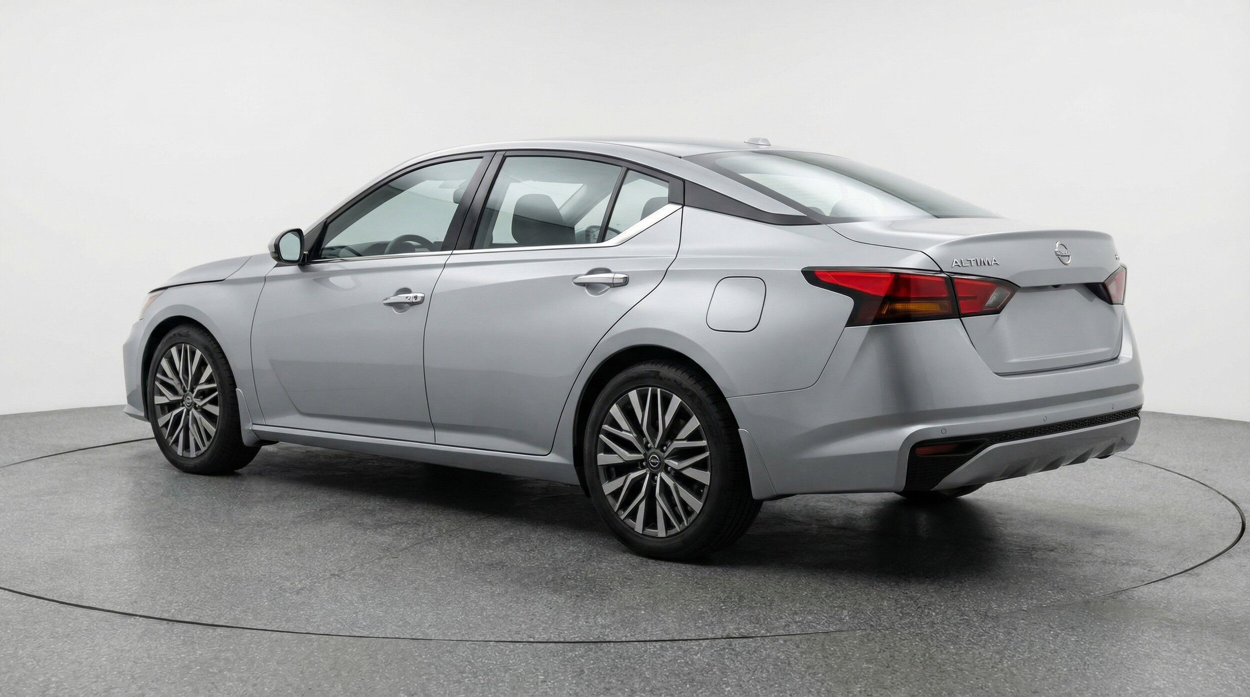 Thumbnail: 2025 Nissan Altima - 9