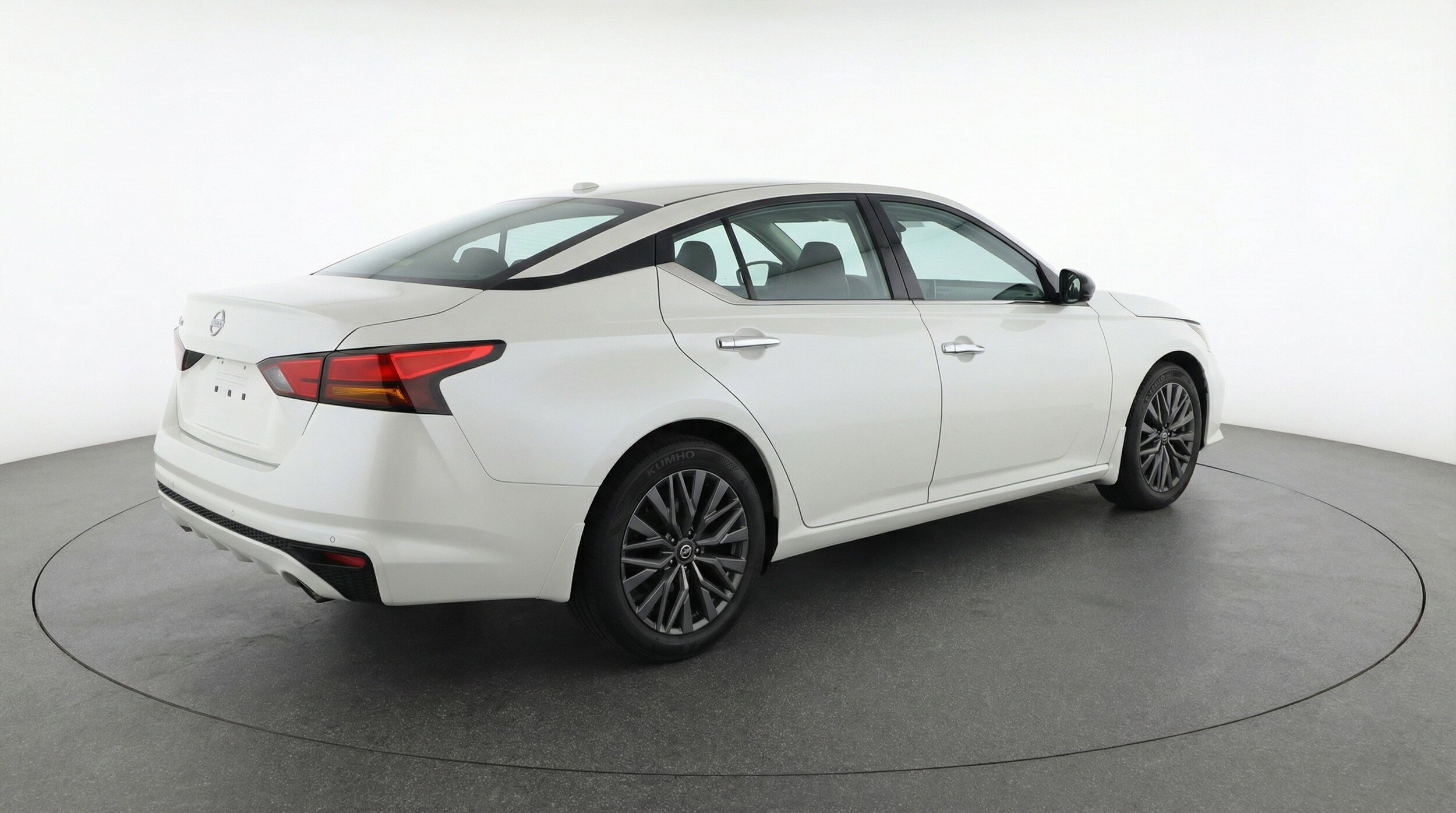 Thumbnail: 2025 Nissan Altima - 9