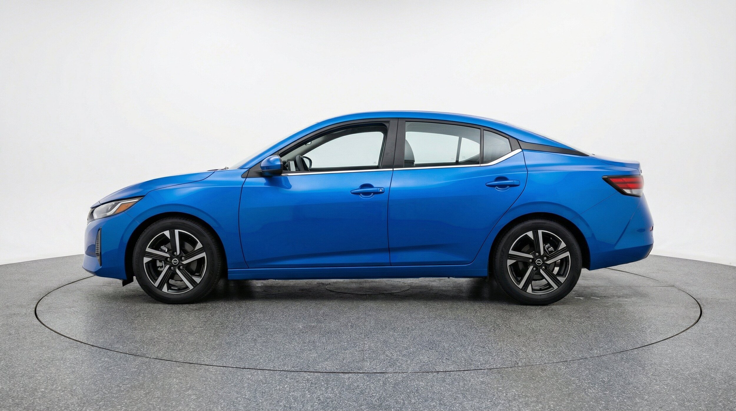 Thumbnail: 2025 Nissan Sentra - 5