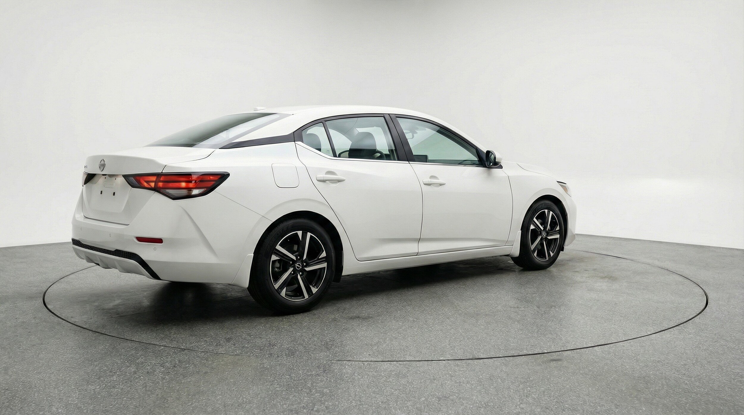 Thumbnail: 2025 Nissan Sentra - 9