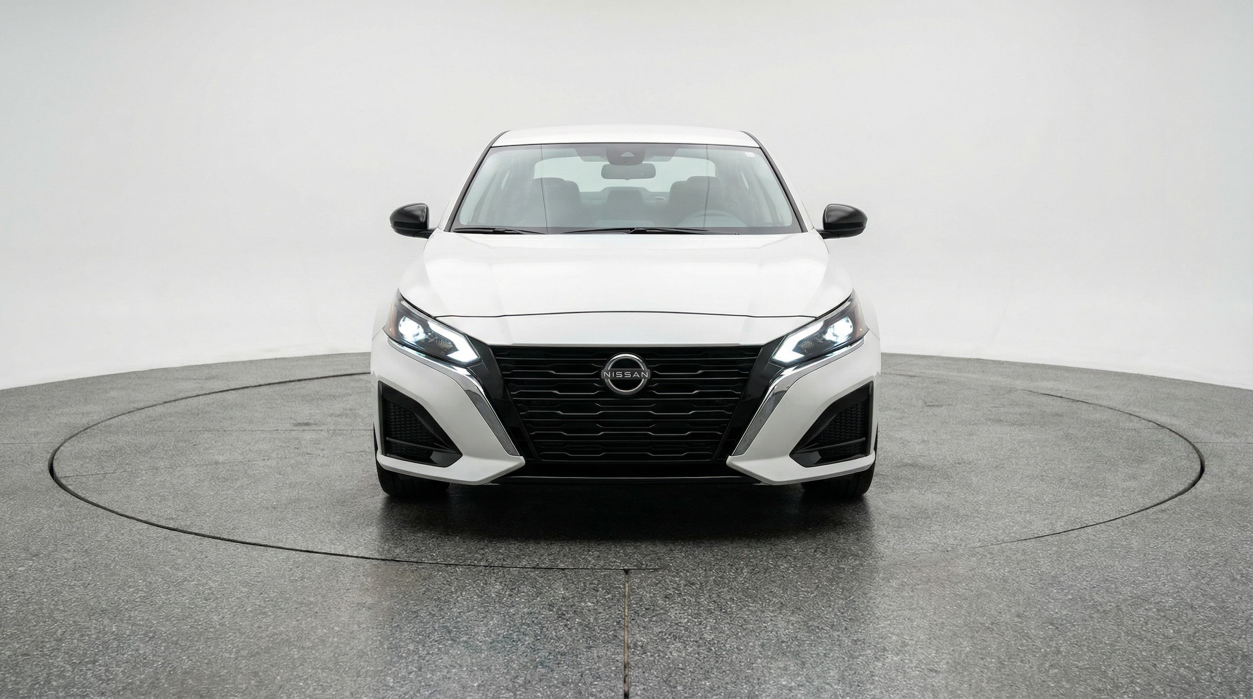 Thumbnail: 2025 Nissan Altima - 2