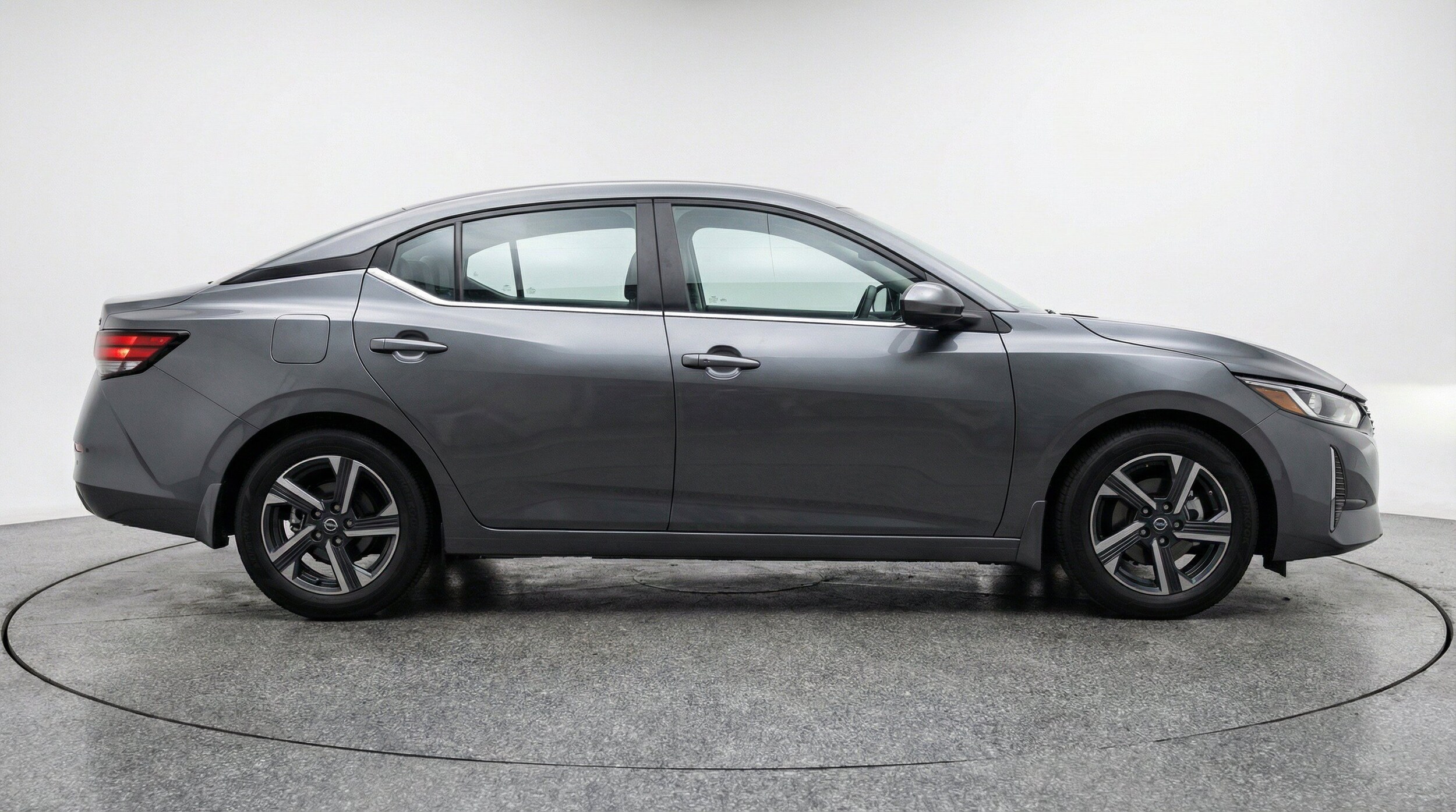Thumbnail: 2025 Nissan Sentra - 10