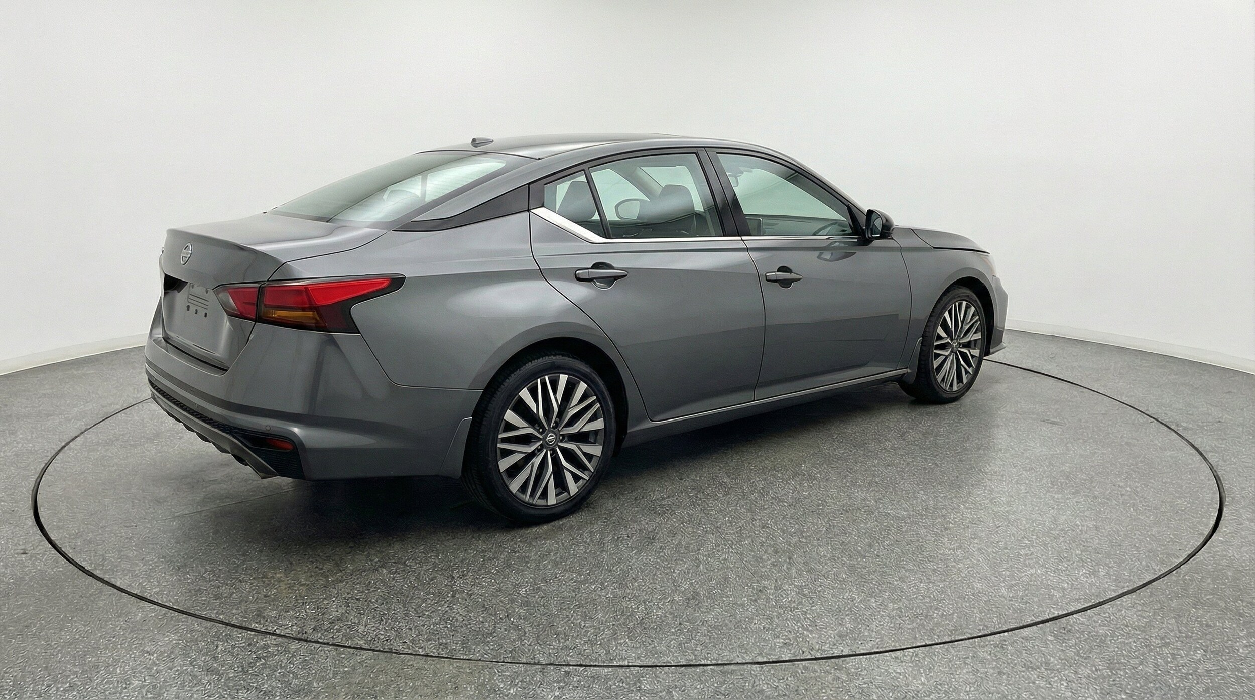 Thumbnail: 2025 Nissan Altima - 9