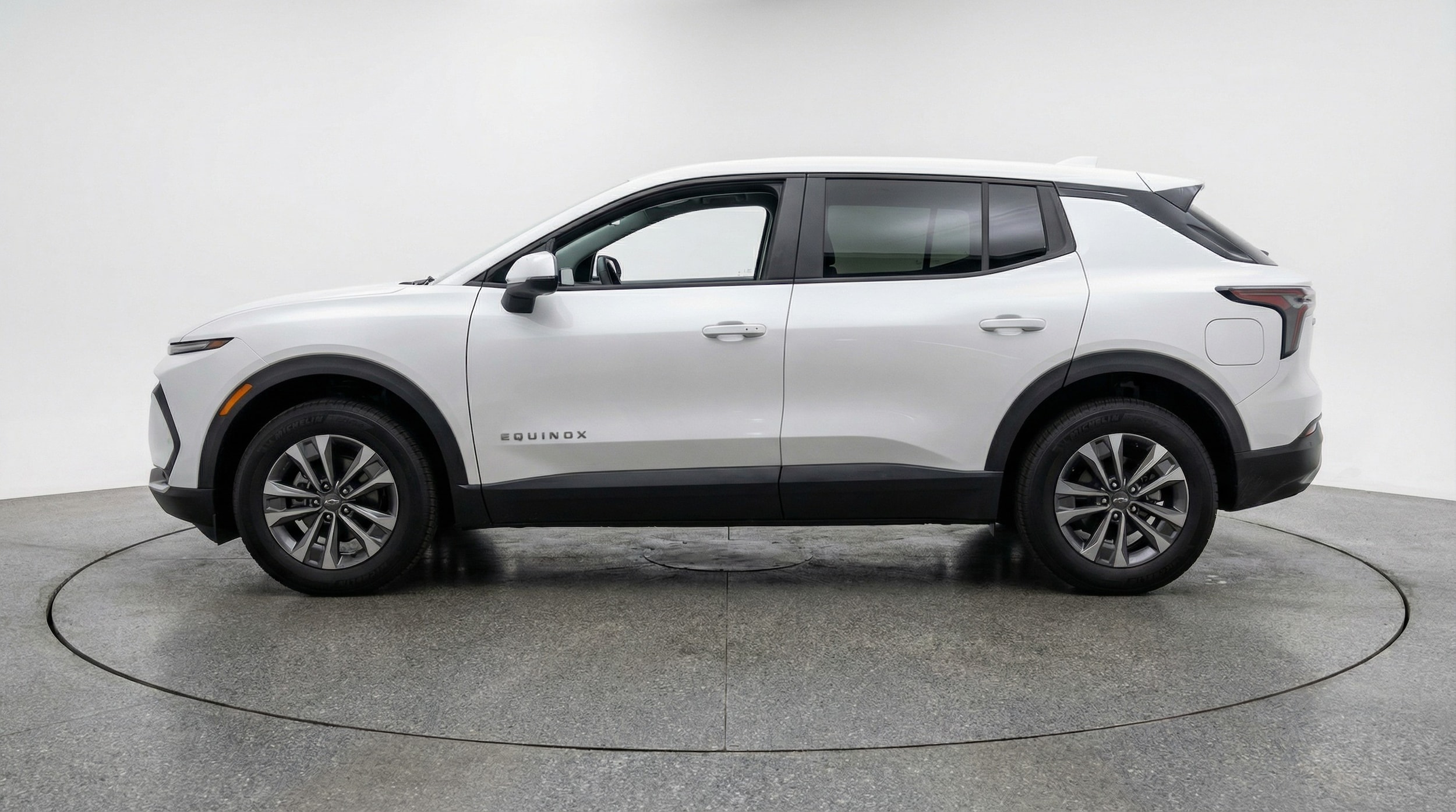 Thumbnail: 2025 Chevrolet Equinox - 4