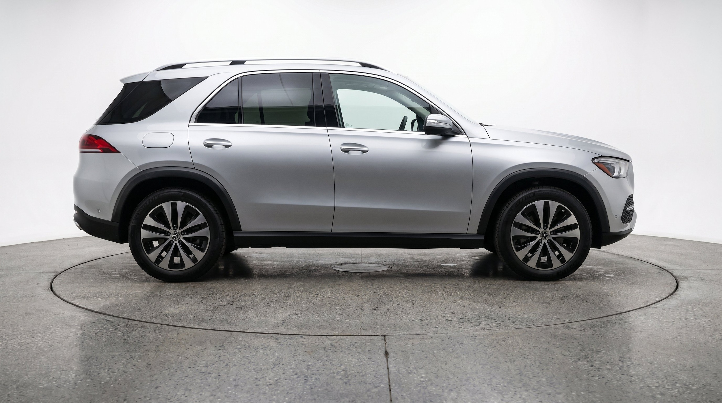 Thumbnail: 2026 Mercedes-Benz GLE - 10