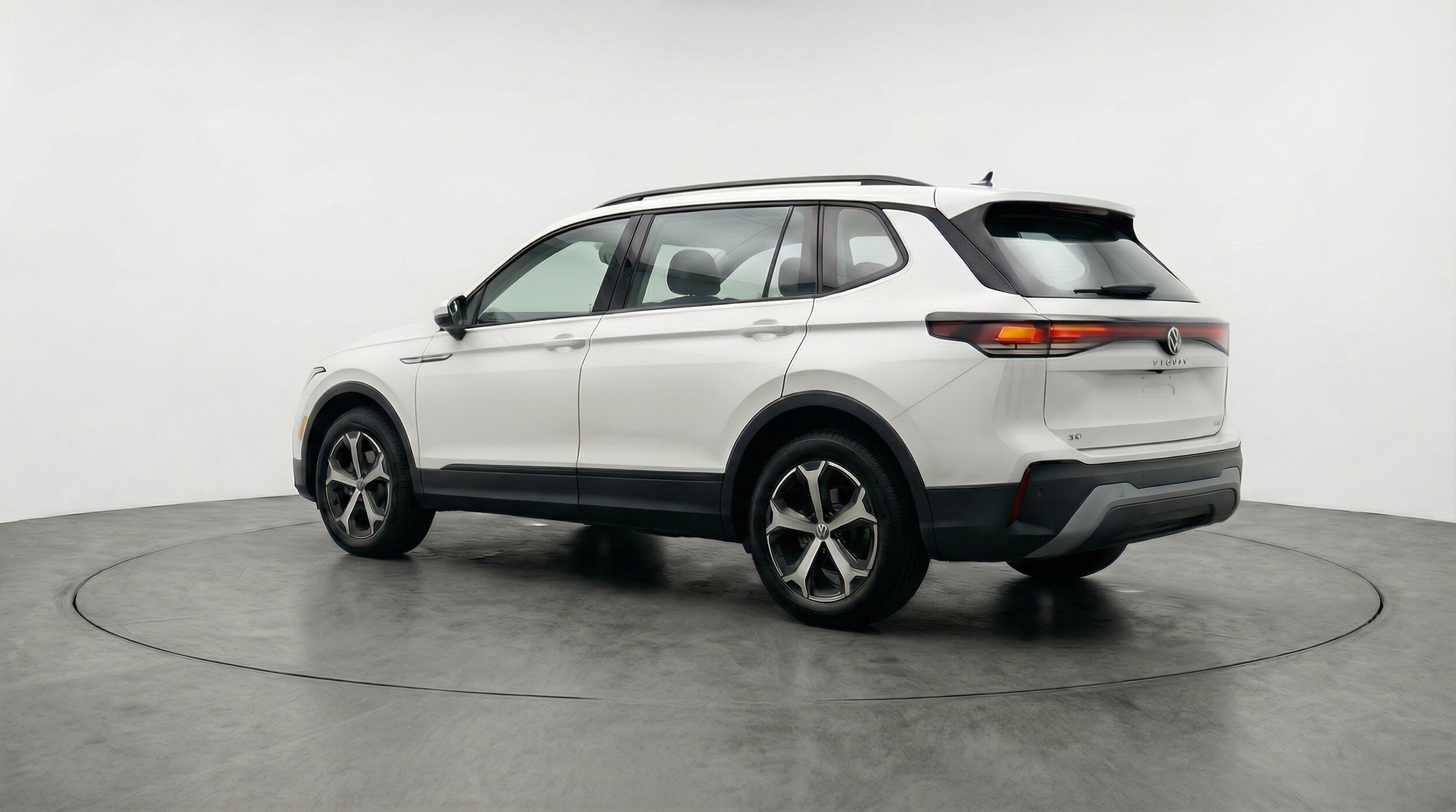 Thumbnail: 2026 Volkswagen Tiguan - 6
