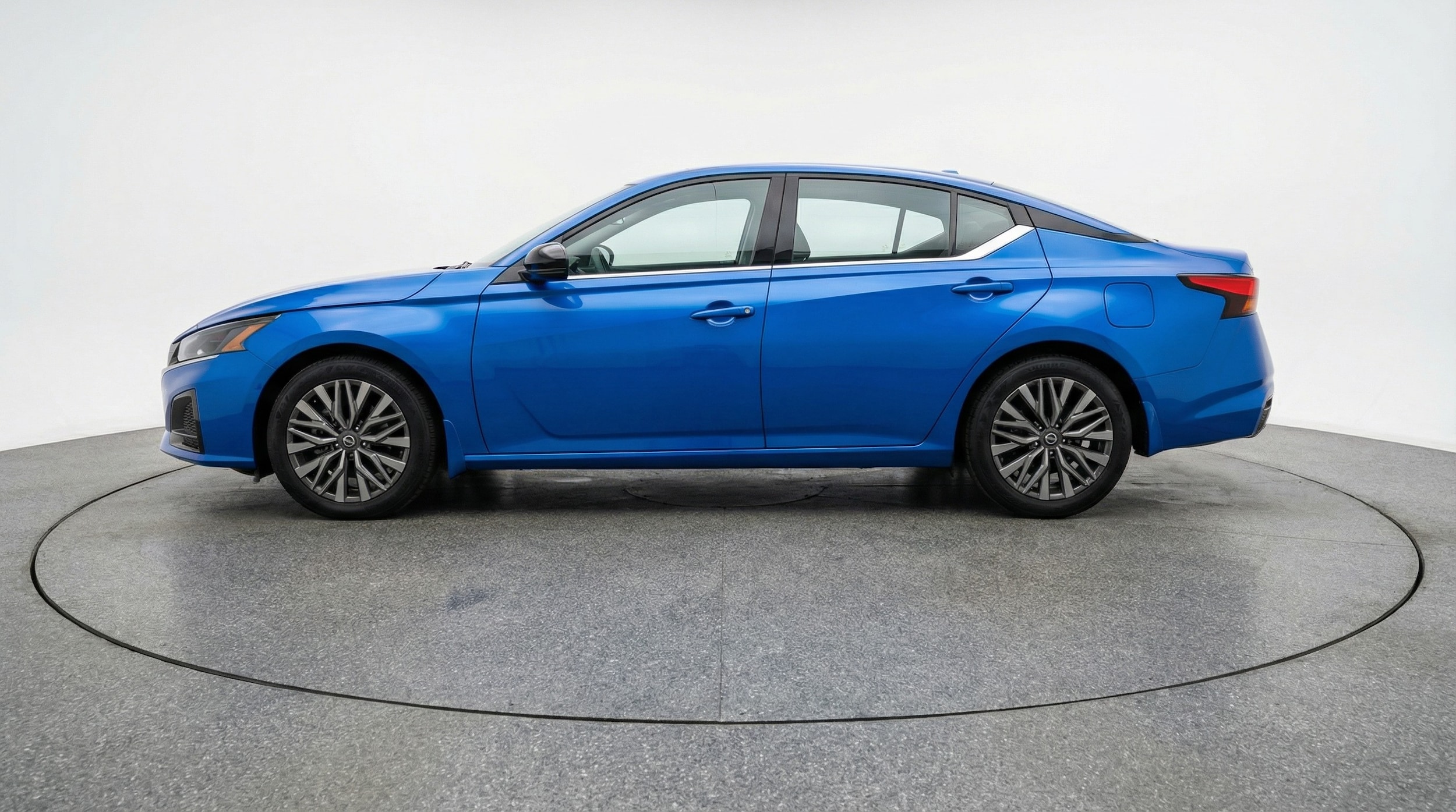 Thumbnail: 2025 Nissan Altima - 4