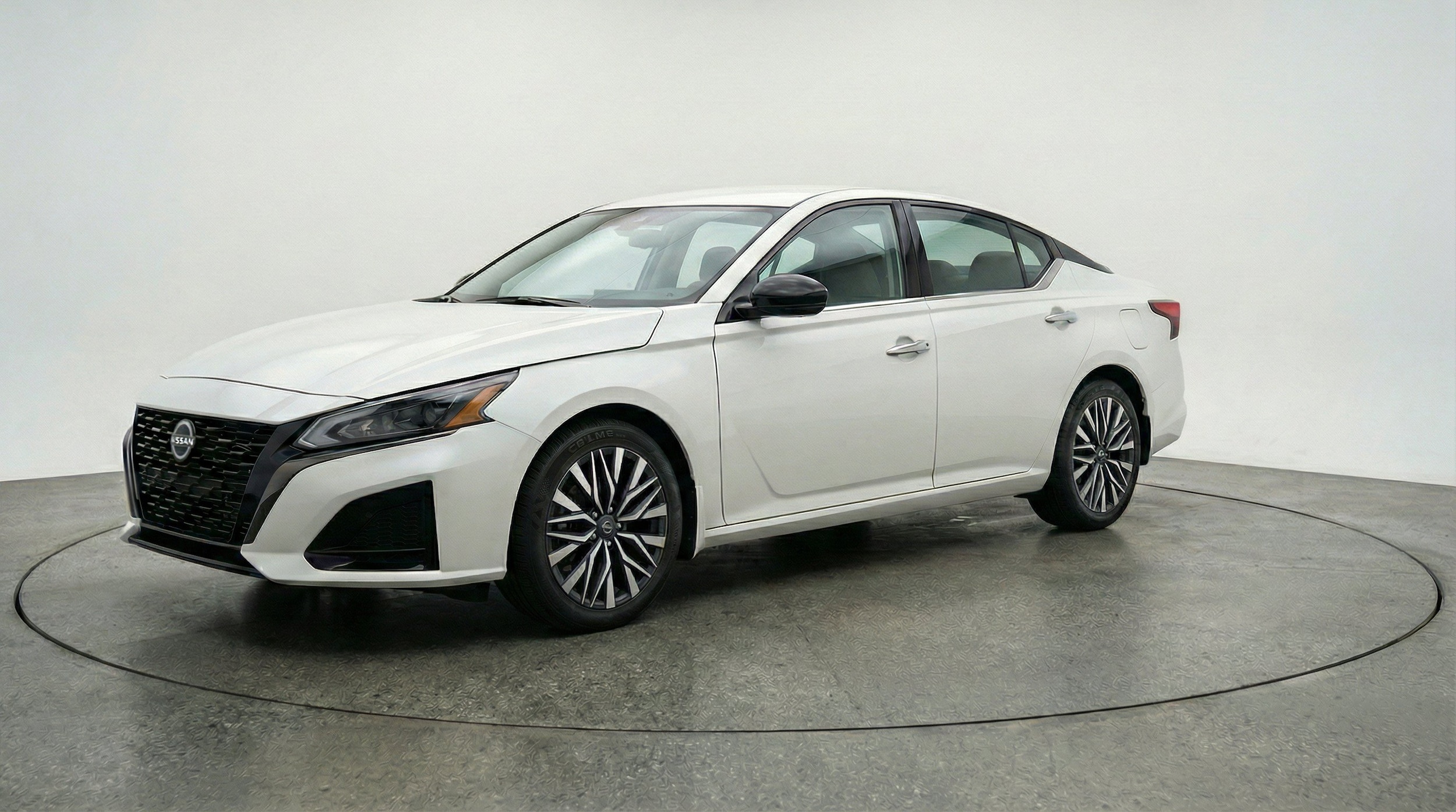 Thumbnail: 2025 Nissan Altima - 3