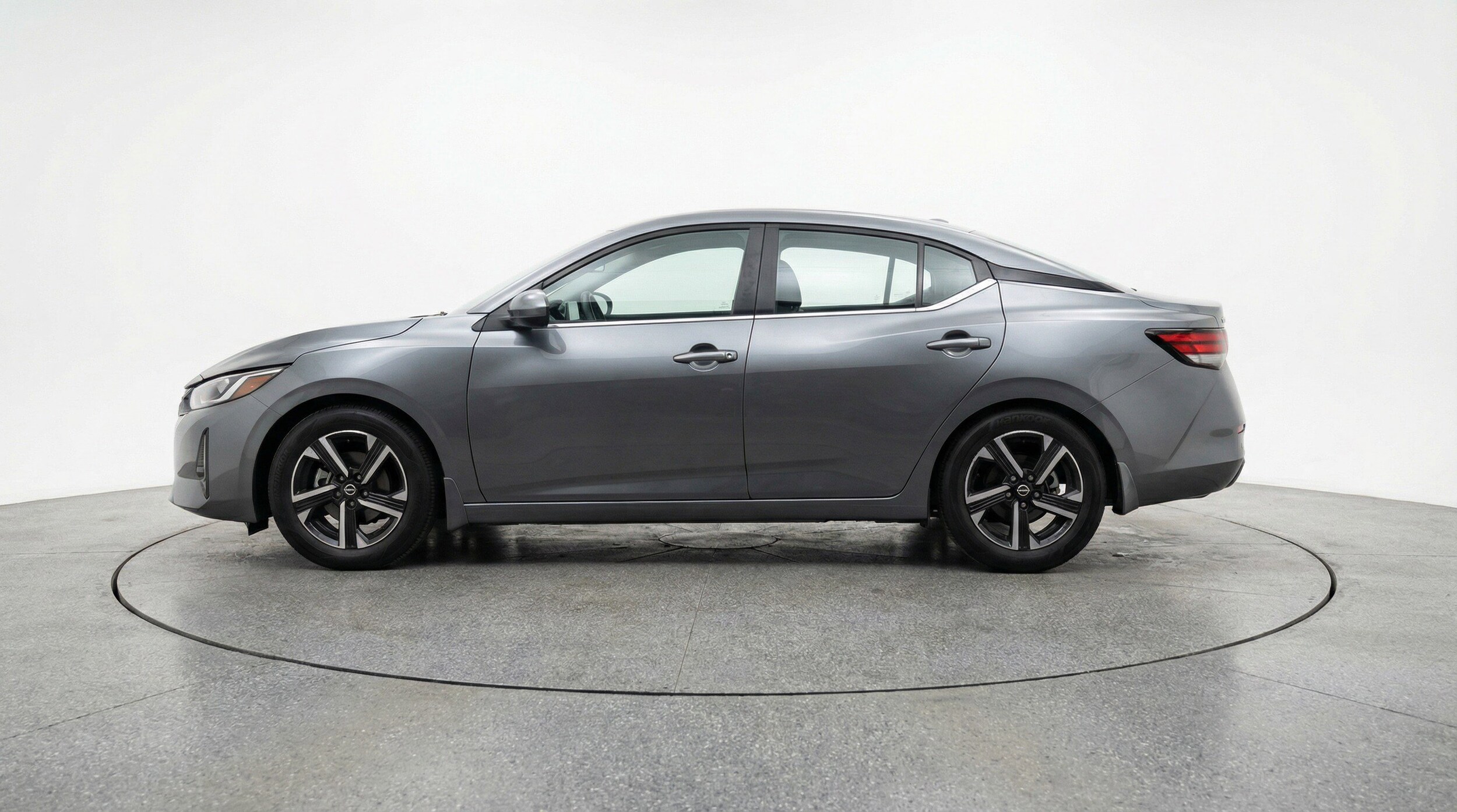 Thumbnail: 2025 Nissan Sentra - 5