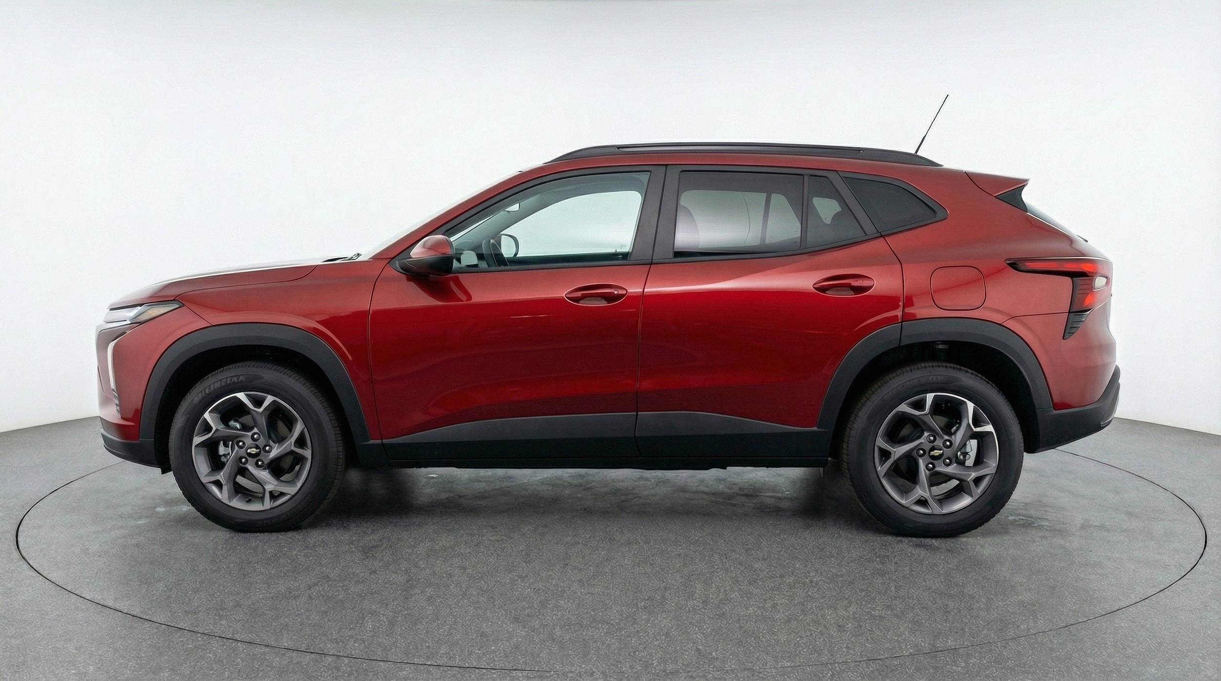 Thumbnail: 2025 Chevrolet Trax - 5