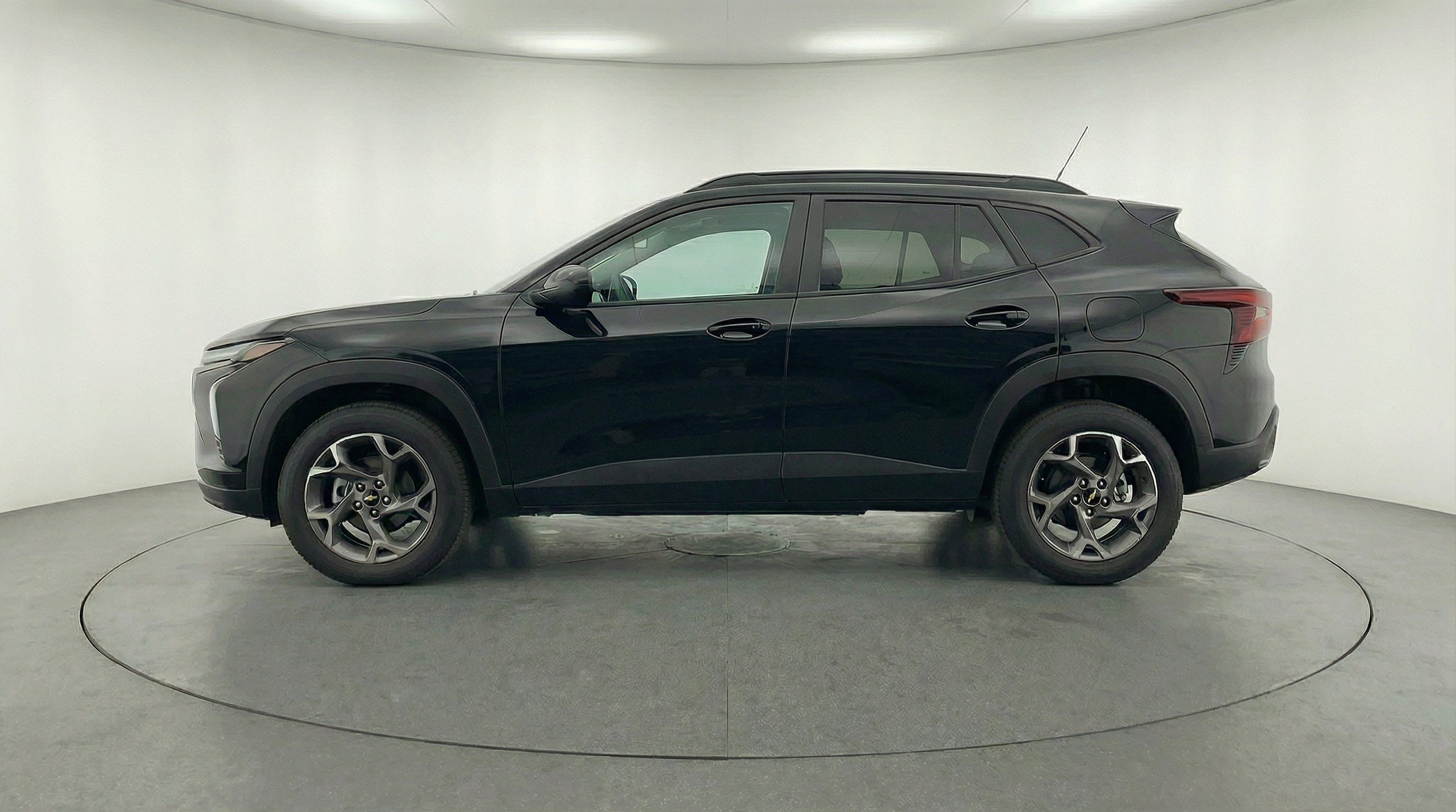 Thumbnail: 2025 Chevrolet Trax - 5