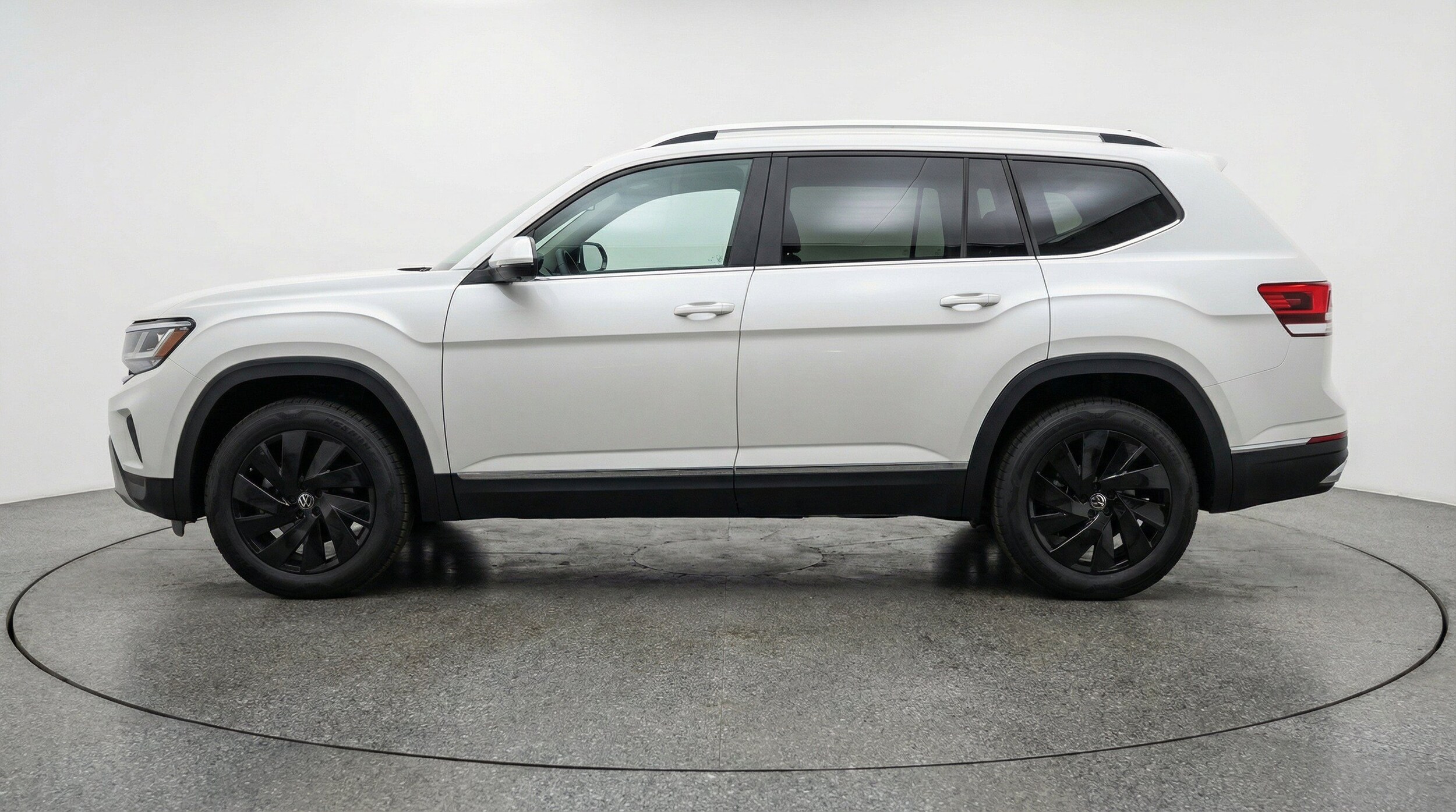 Thumbnail: 2026 Volkswagen Atlas - 5