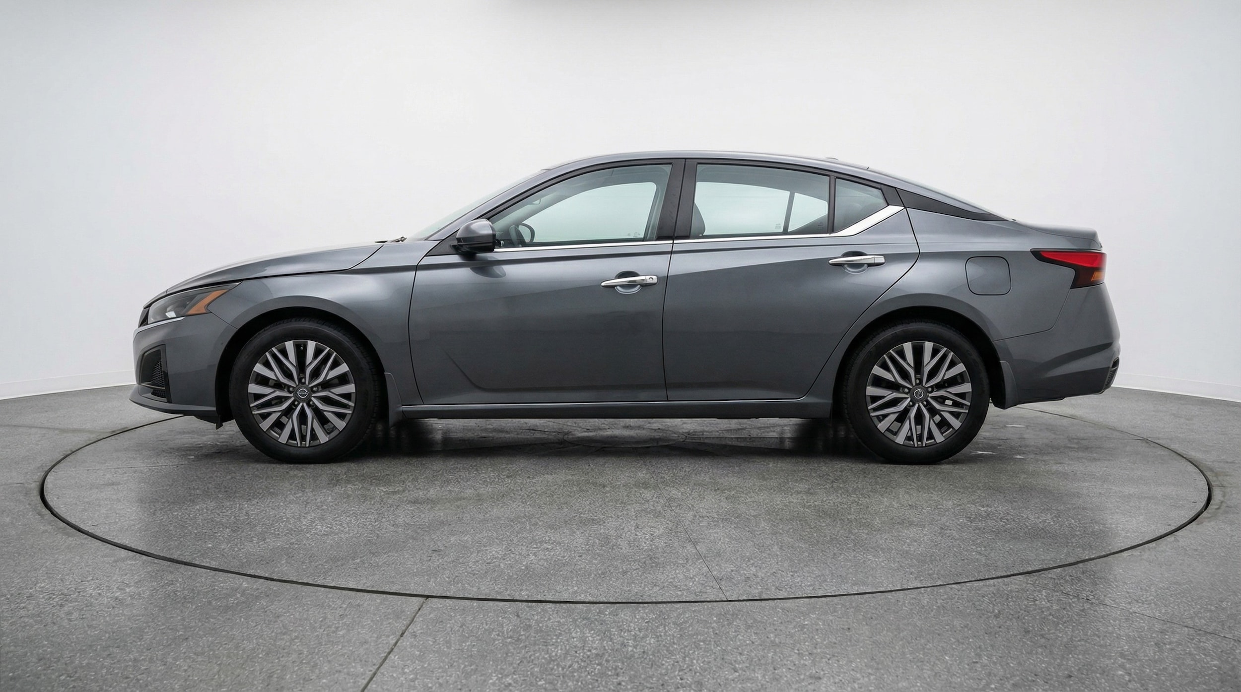 Thumbnail: 2025 Nissan Altima - 4