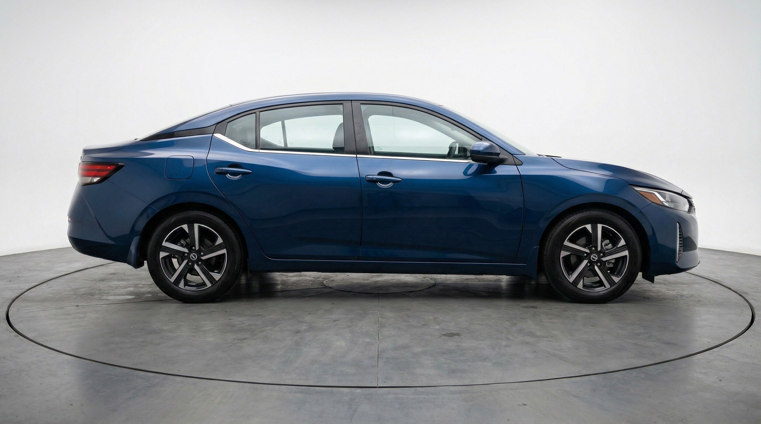 Thumbnail: 2025 Nissan Sentra - 11