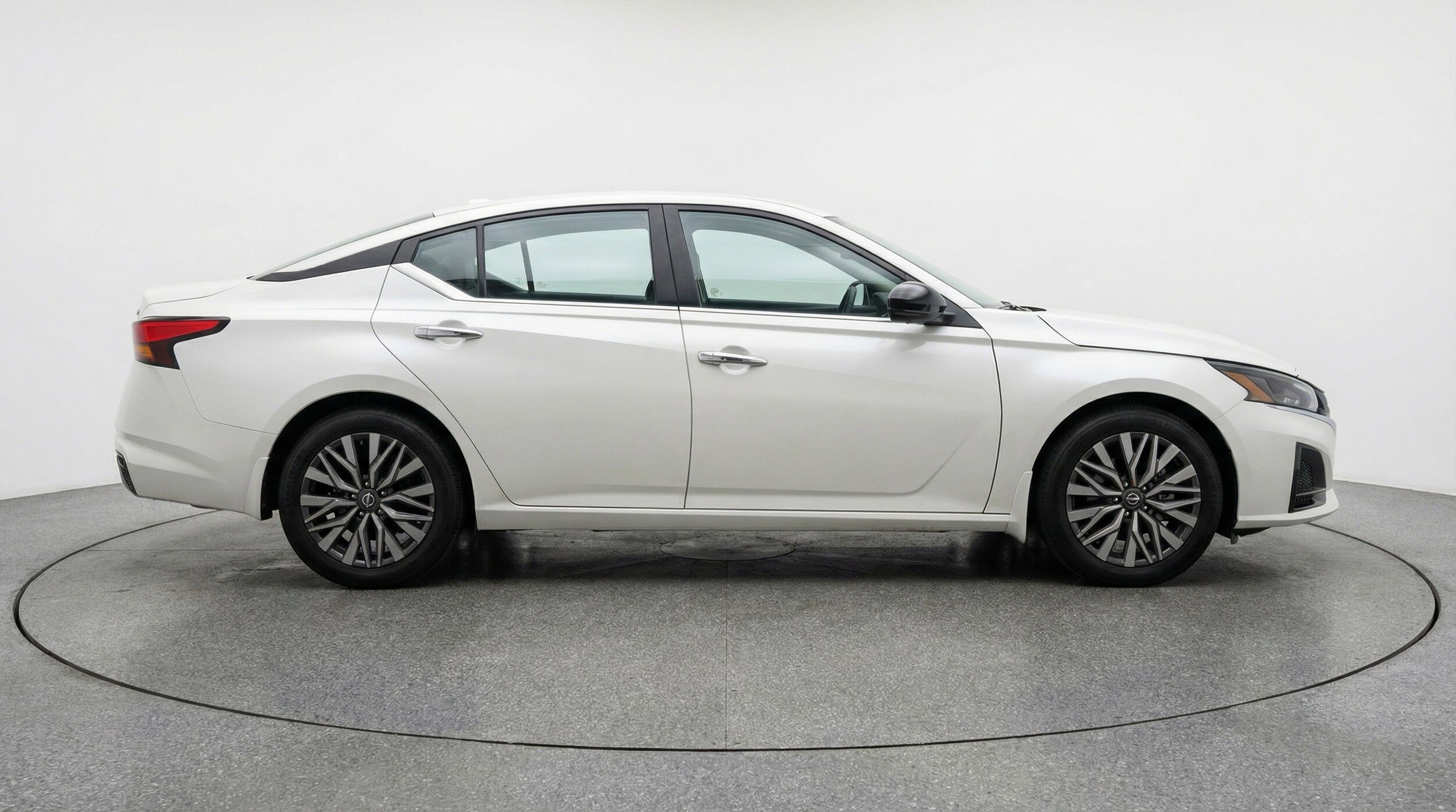 Thumbnail: 2025 Nissan Altima - 11