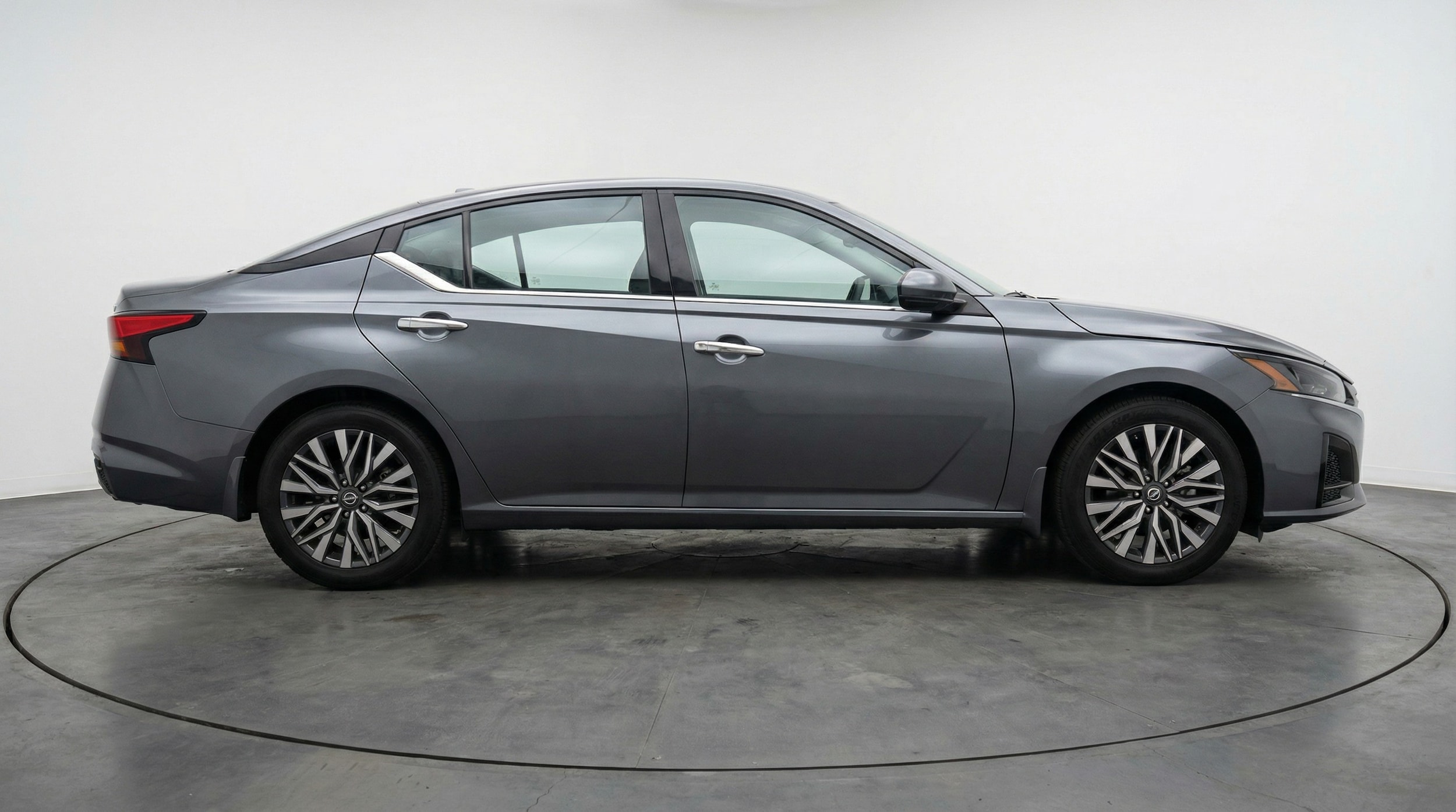 Thumbnail: 2025 Nissan Altima - 8