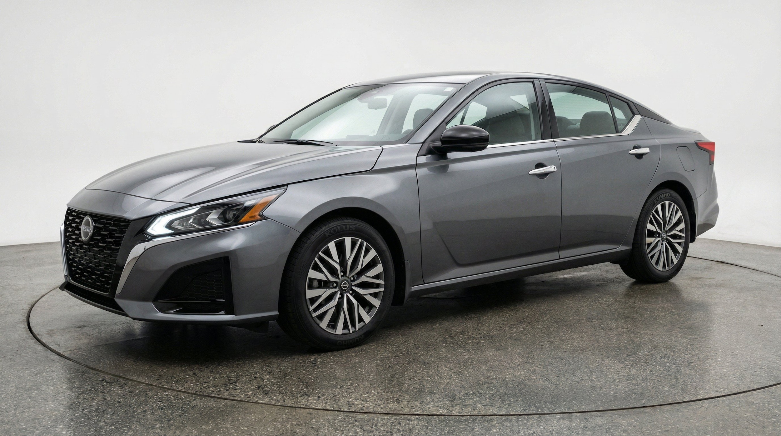Thumbnail: 2025 Nissan Altima - 3