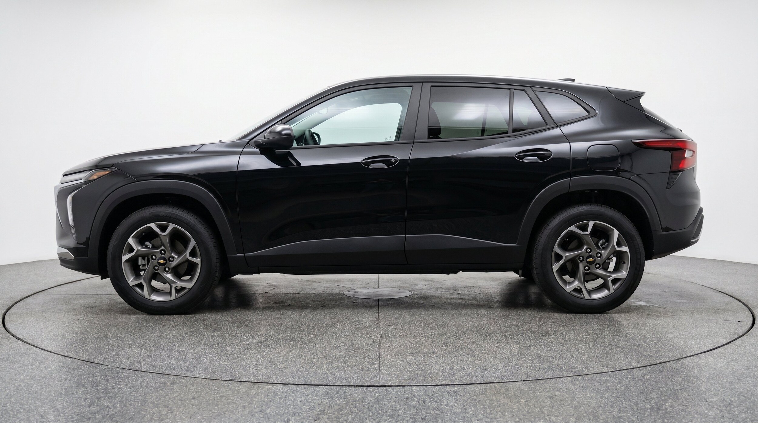 Thumbnail: 2025 Chevrolet Trax - 5