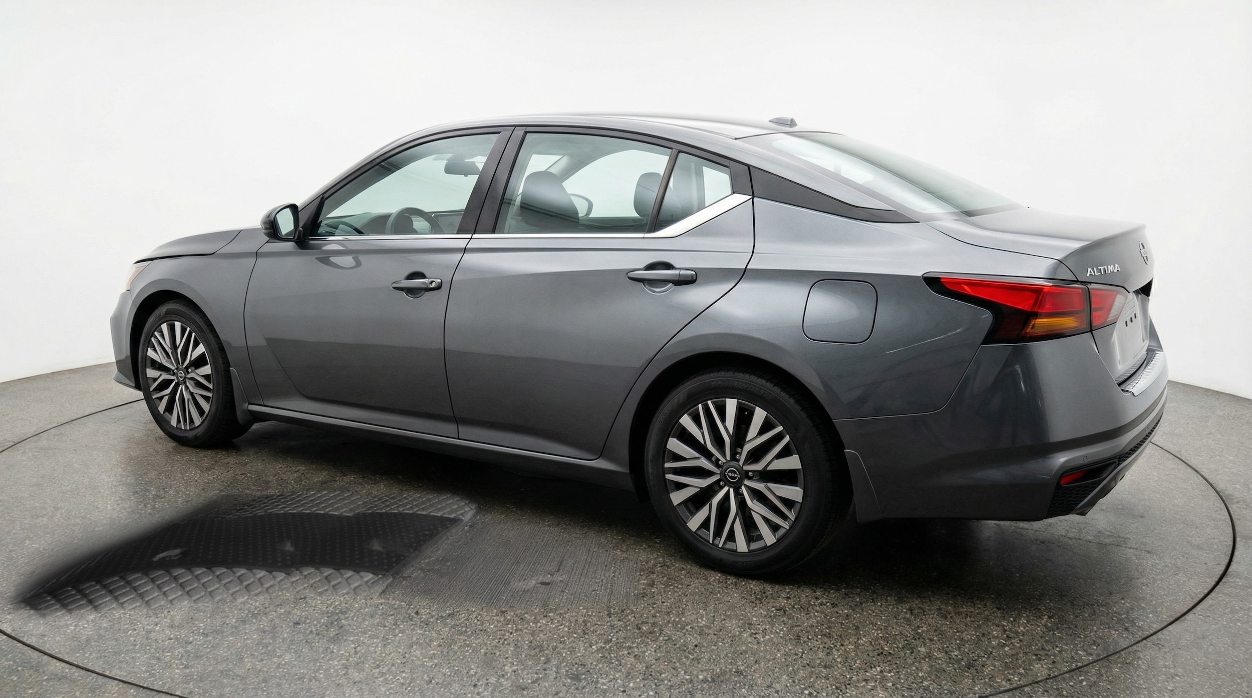 Thumbnail: 2025 Nissan Altima - 5