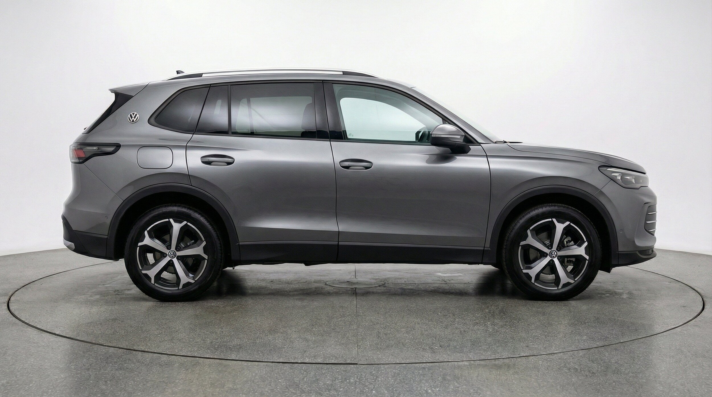 Thumbnail: 2026 Volkswagen Tiguan - 11