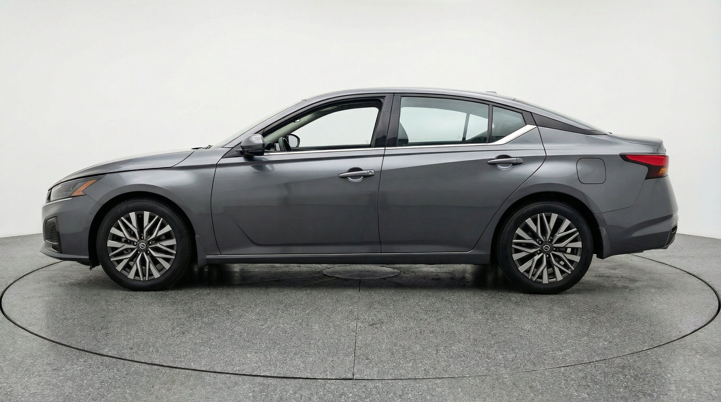 Thumbnail: 2026 Nissan Altima - 10