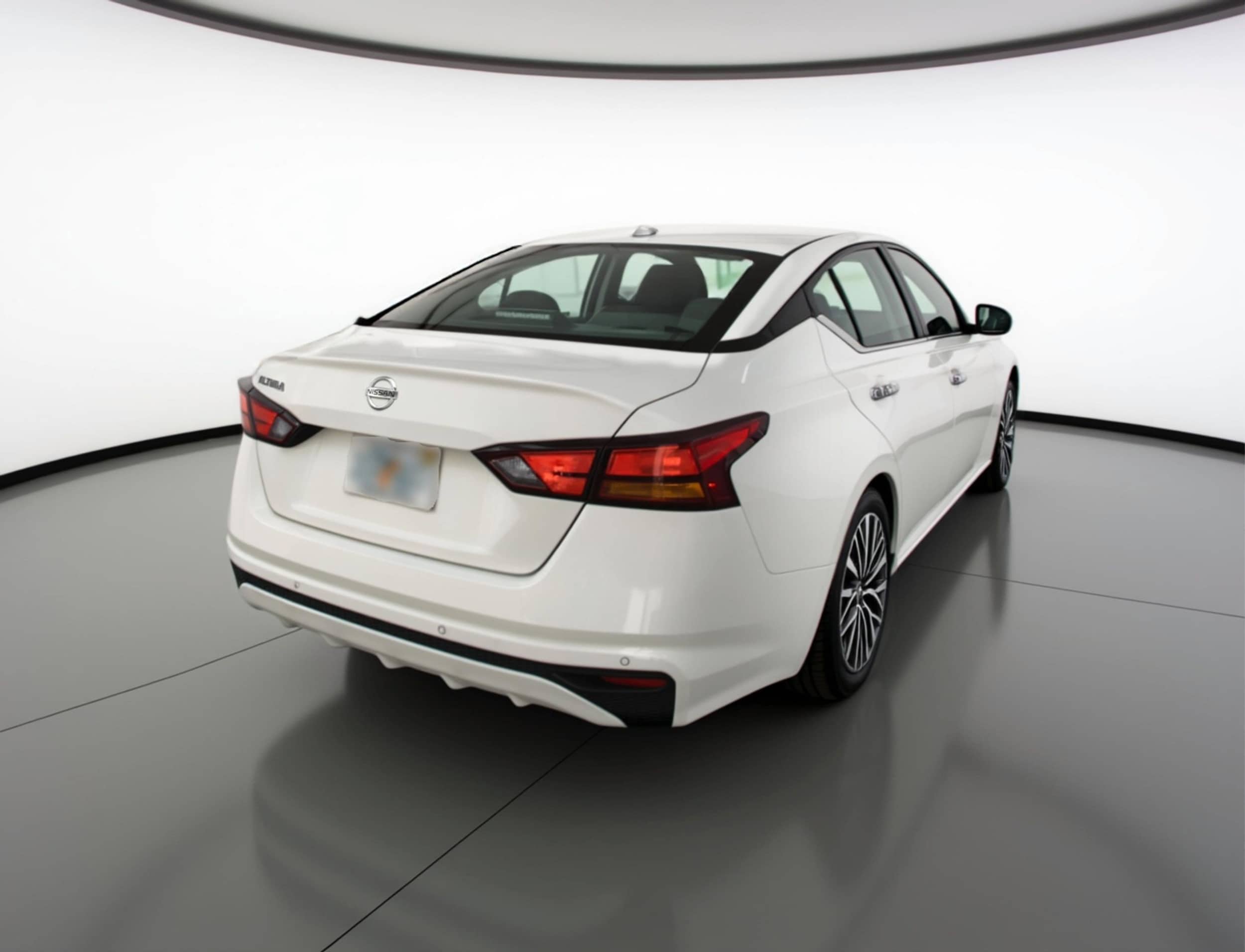 Thumbnail: 2025 Nissan Altima - 9