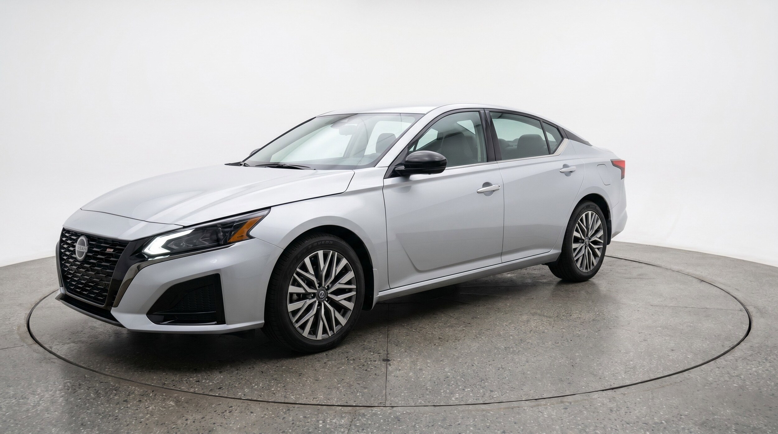 Thumbnail: 2025 Nissan Altima - 3
