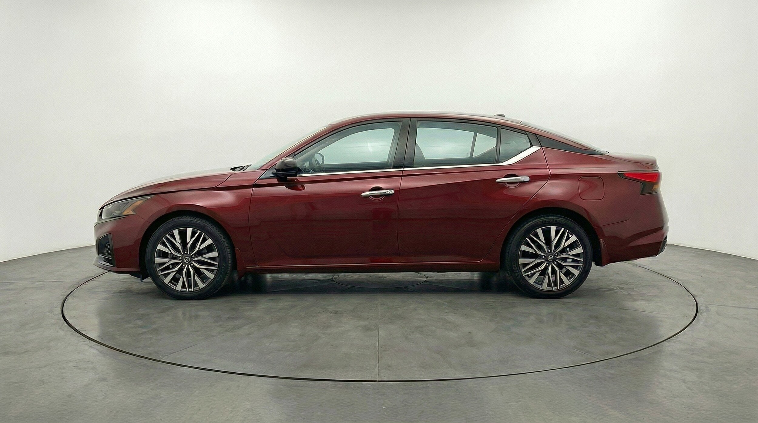 Thumbnail: 2025 Nissan Altima - 5