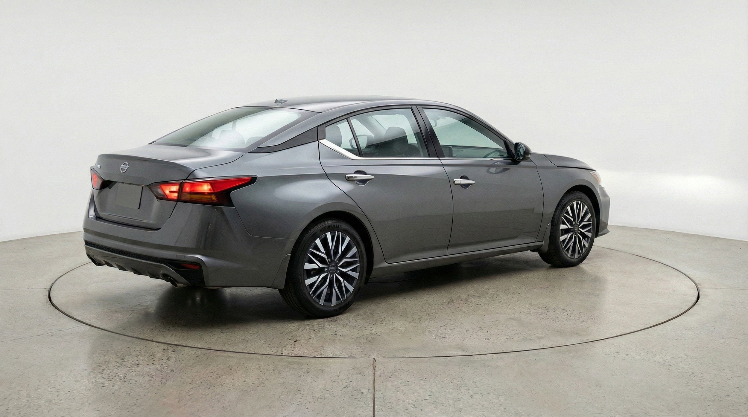Thumbnail: 2025 Nissan Altima - 9