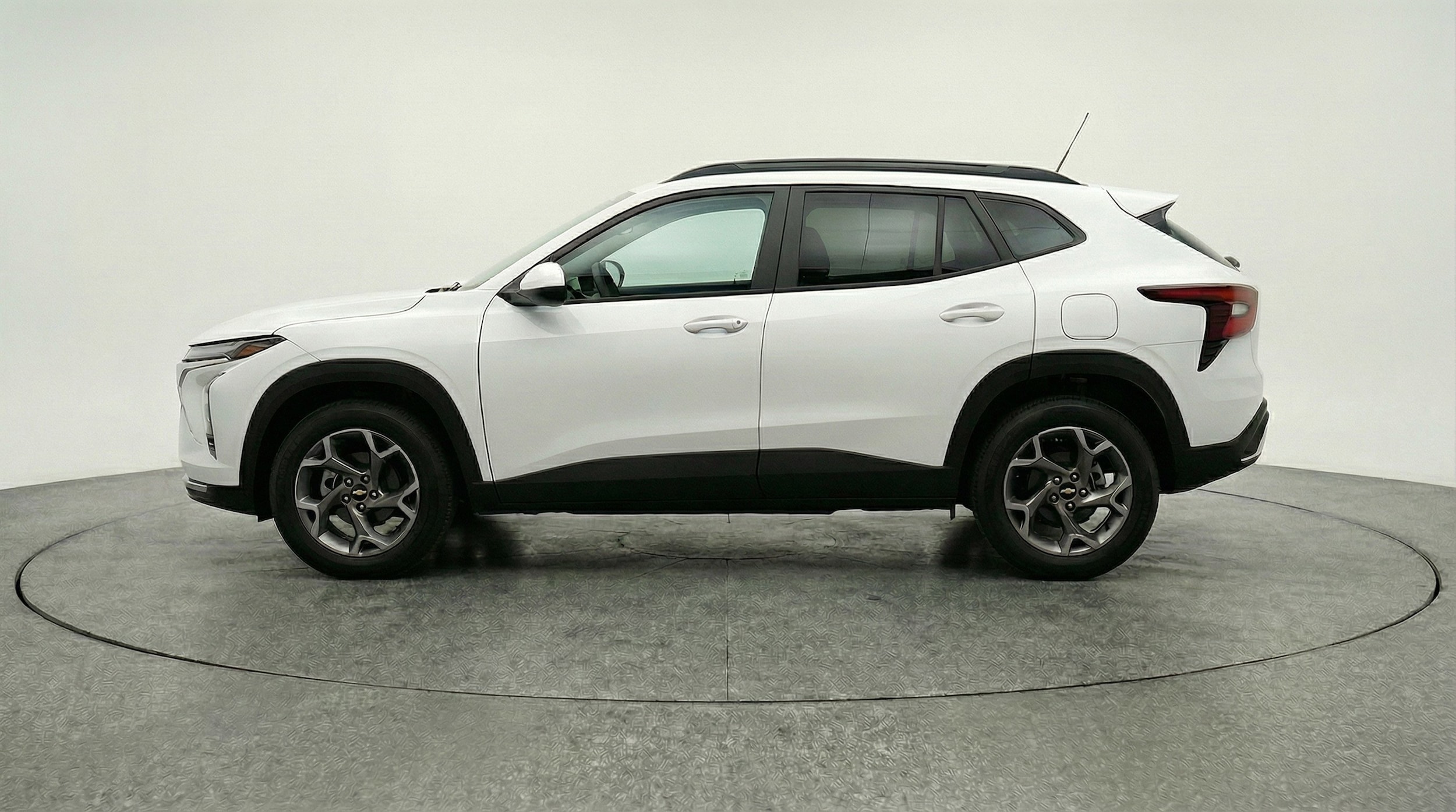 Thumbnail: 2025 Chevrolet Trax - 5