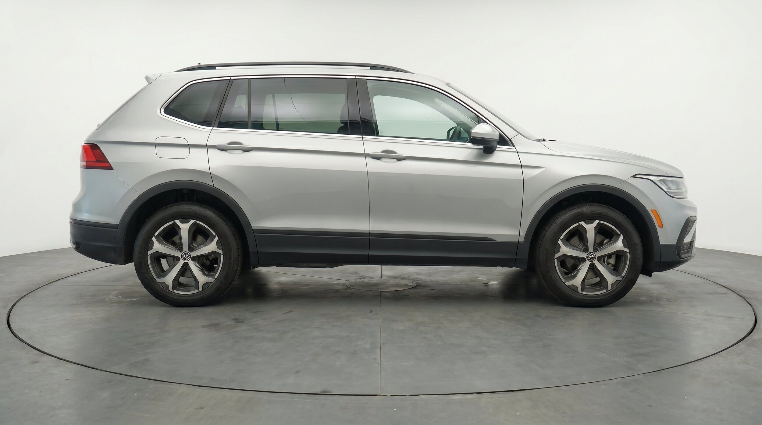 Thumbnail: 2026 Volkswagen Tiguan - 11