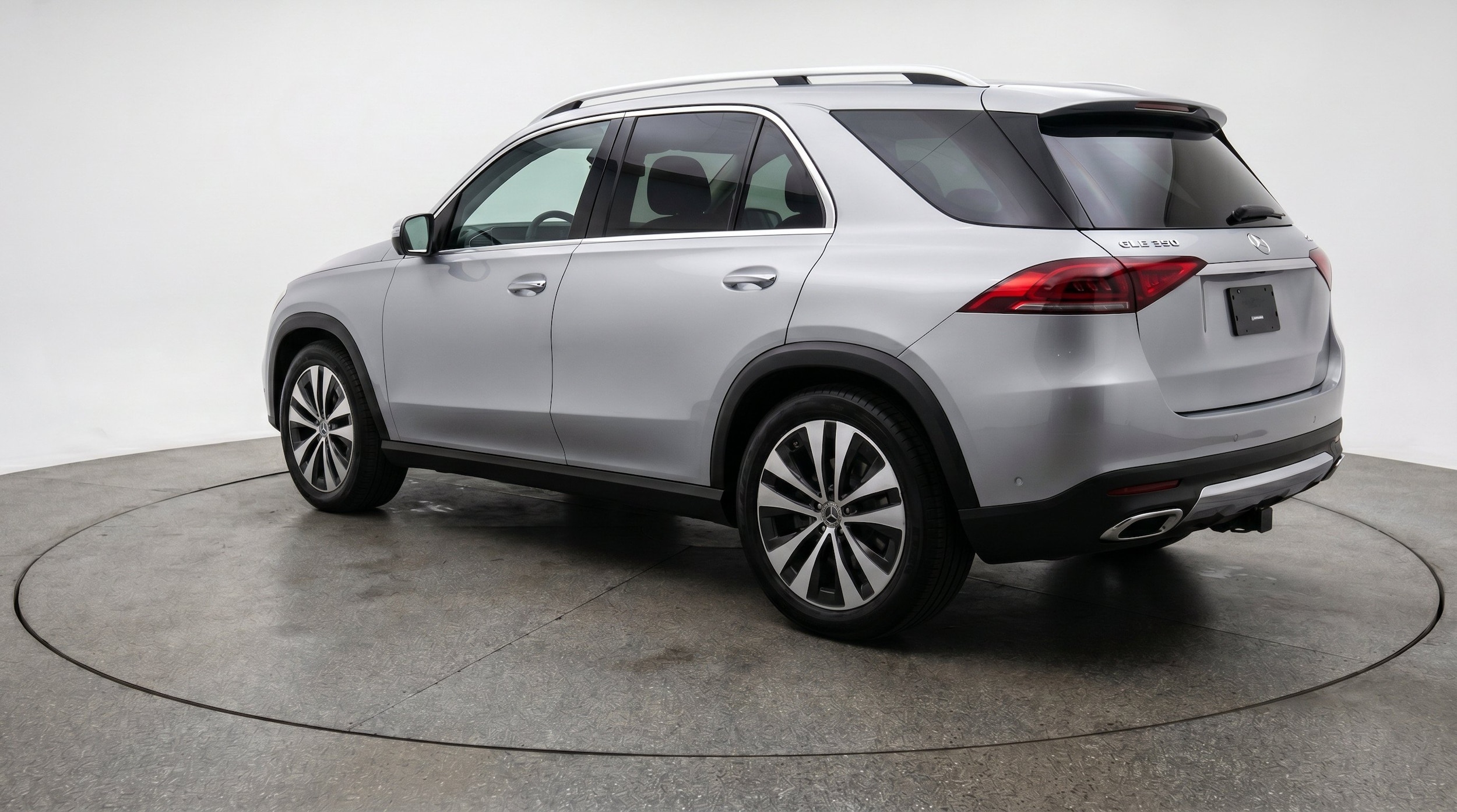 Thumbnail: 2026 Mercedes-Benz GLE - 6