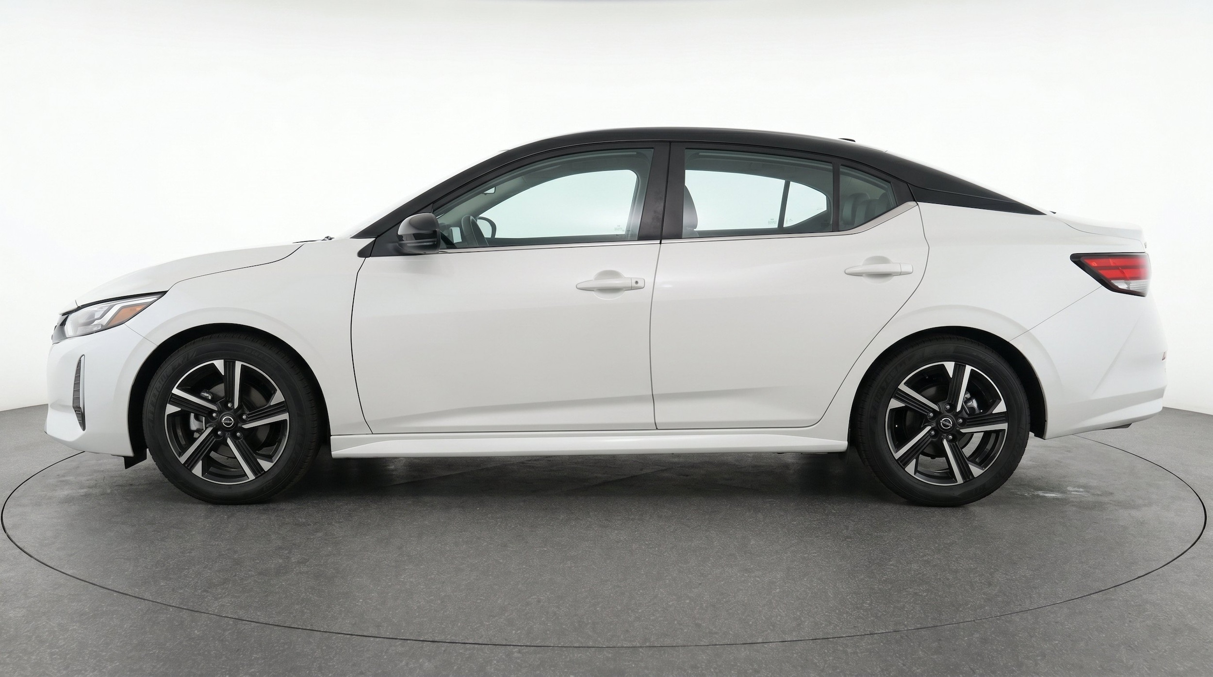 Thumbnail: 2025 Nissan Sentra - 5
