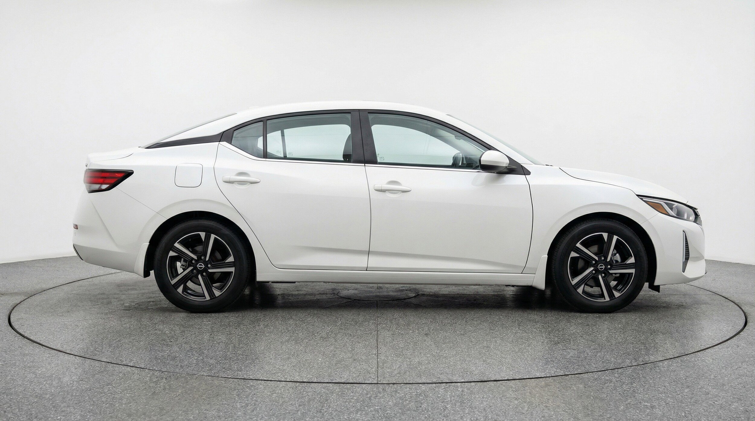 Thumbnail: 2025 Nissan Sentra - 11