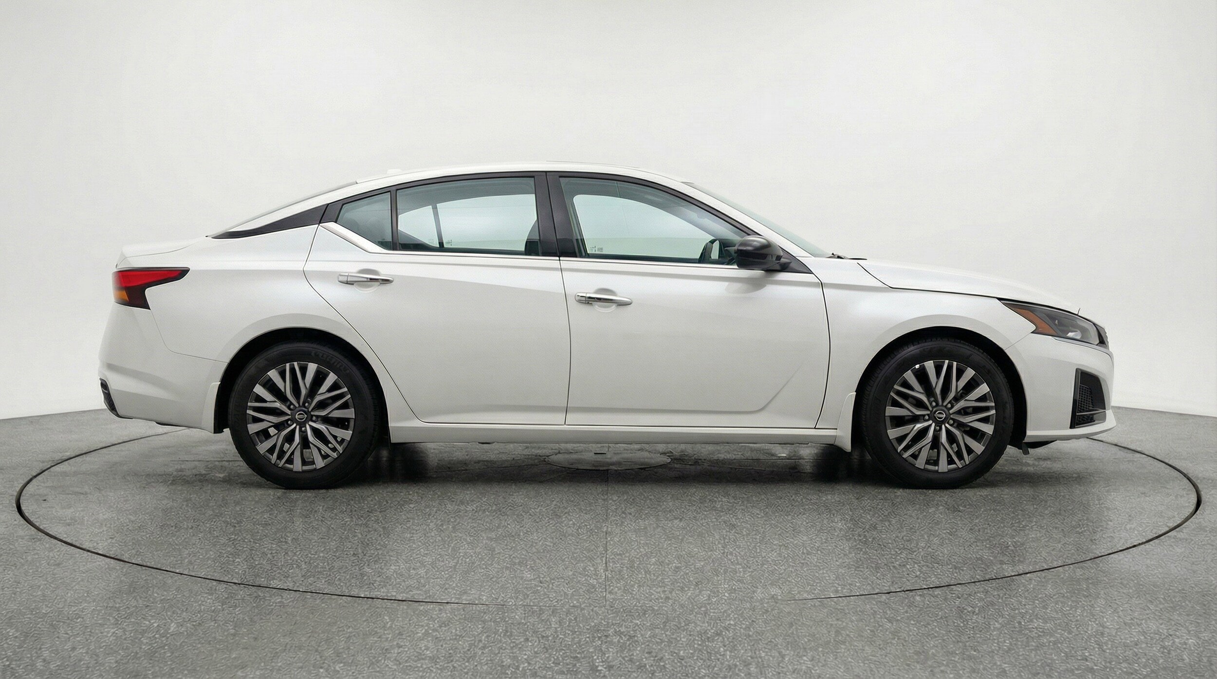 Thumbnail: 2025 Nissan Altima - 11