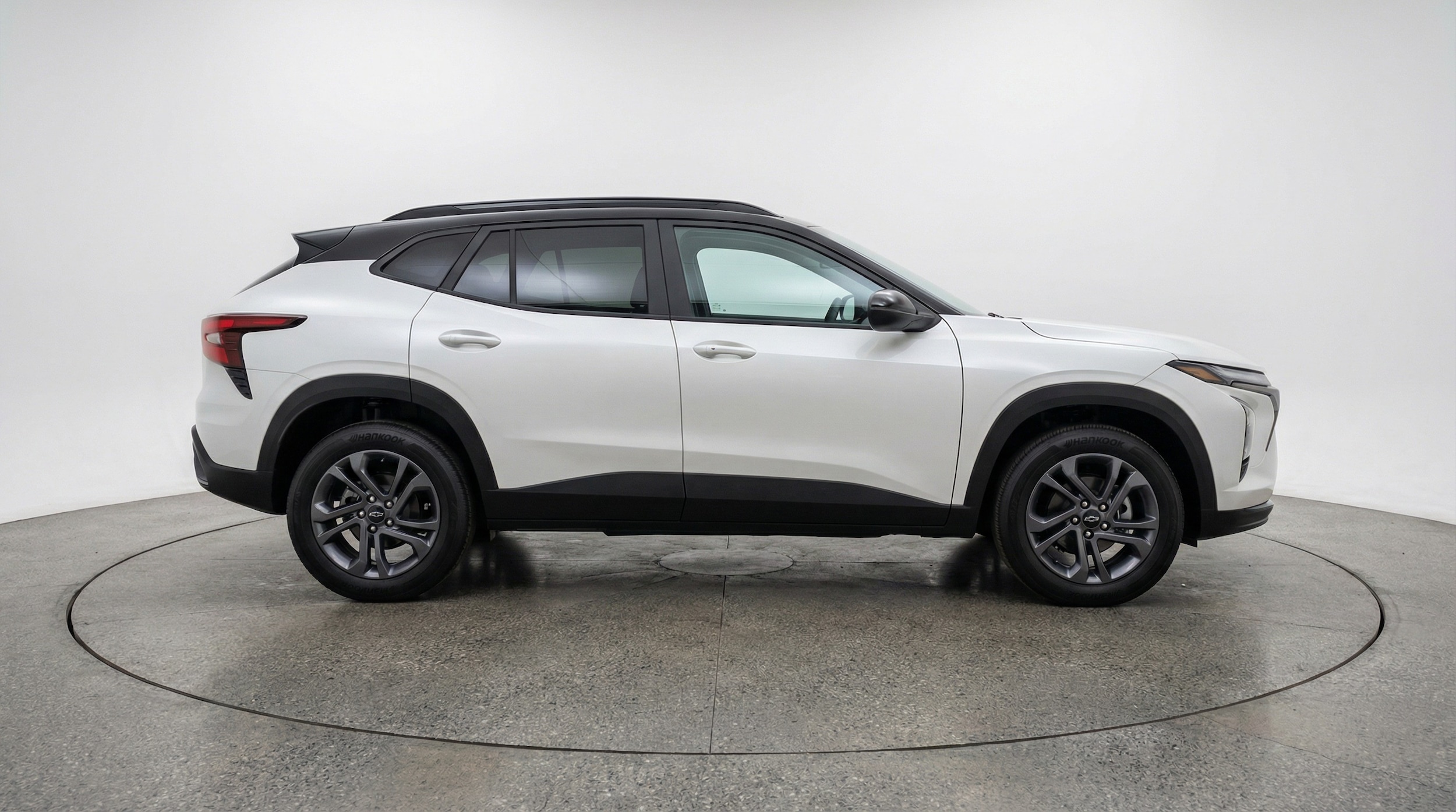 Thumbnail: 2025 Chevrolet Trax - 8