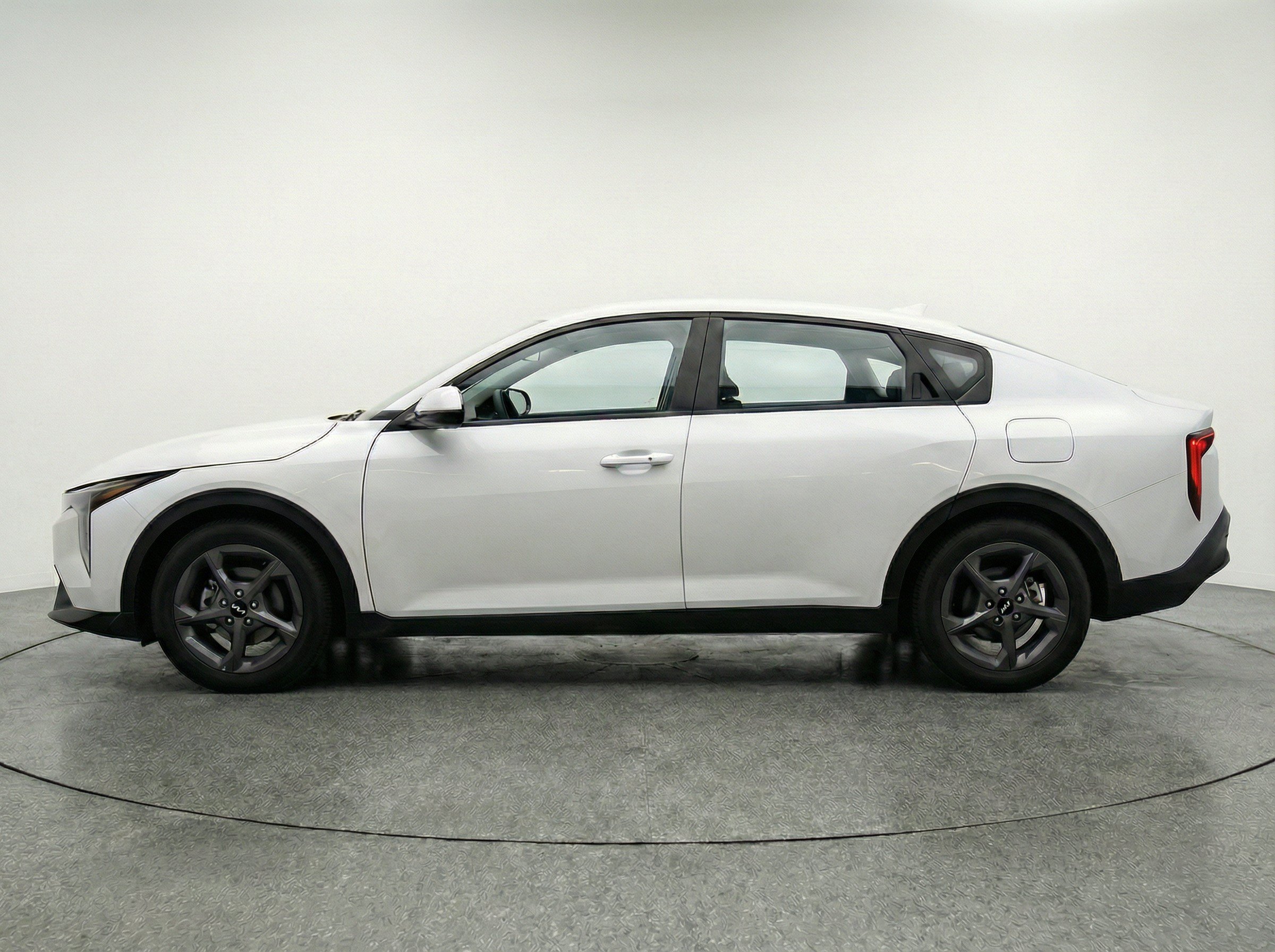 Thumbnail: 2025 Kia K4 - 5