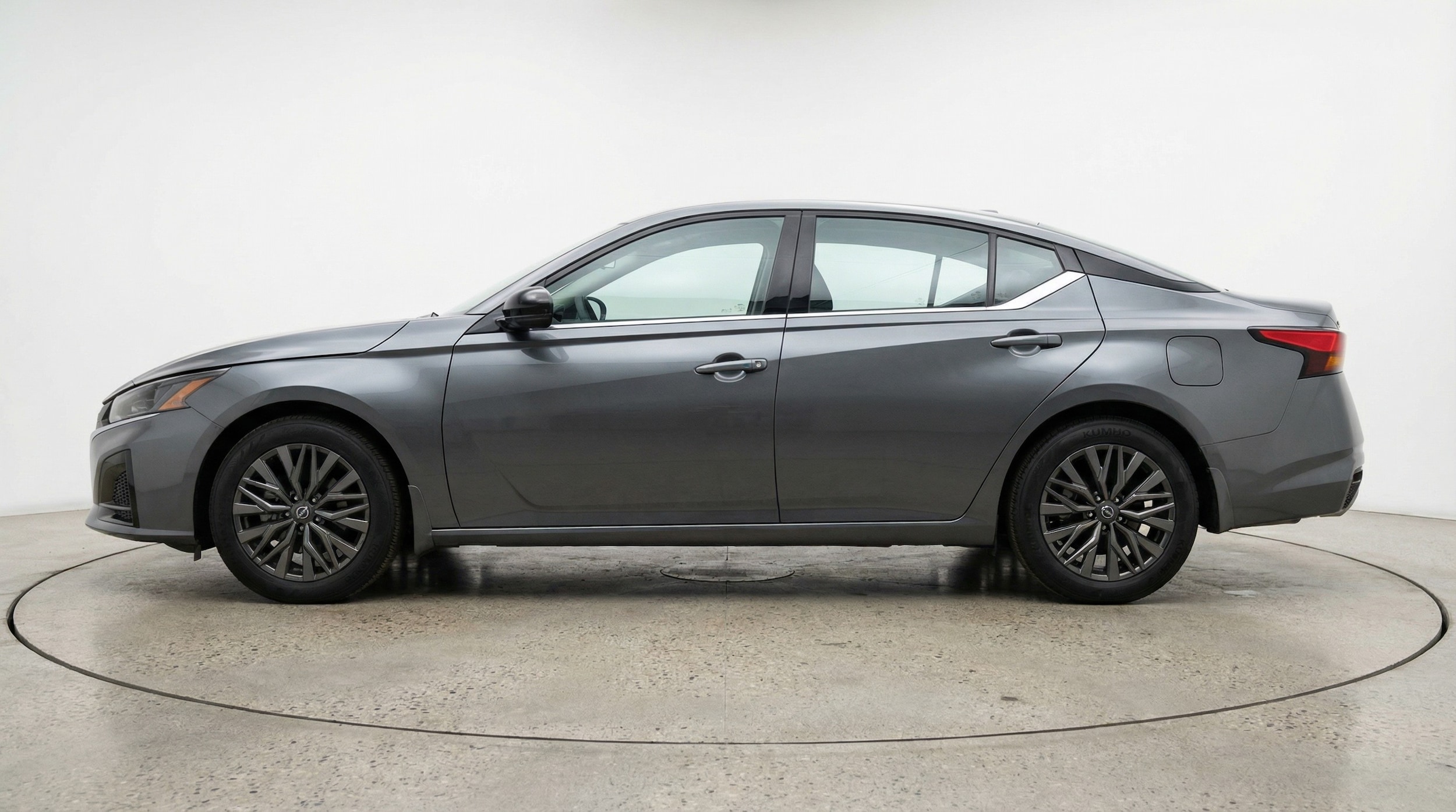 Thumbnail: 2025 Nissan Altima - 4