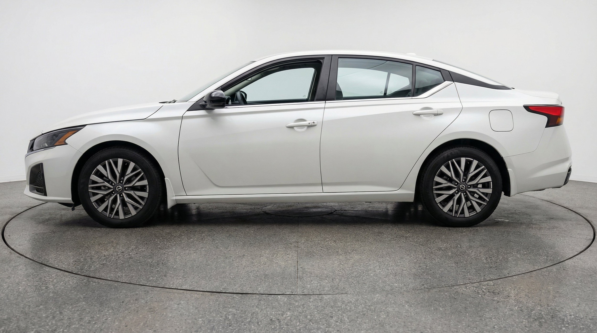 Thumbnail: 2026 Nissan Altima - 5