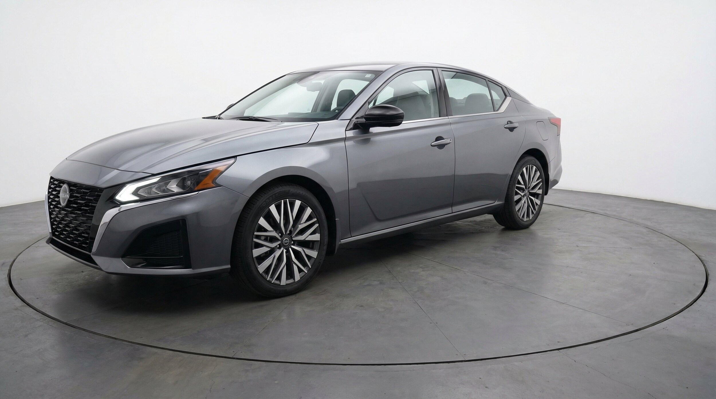 Thumbnail: 2025 Nissan Altima - 3