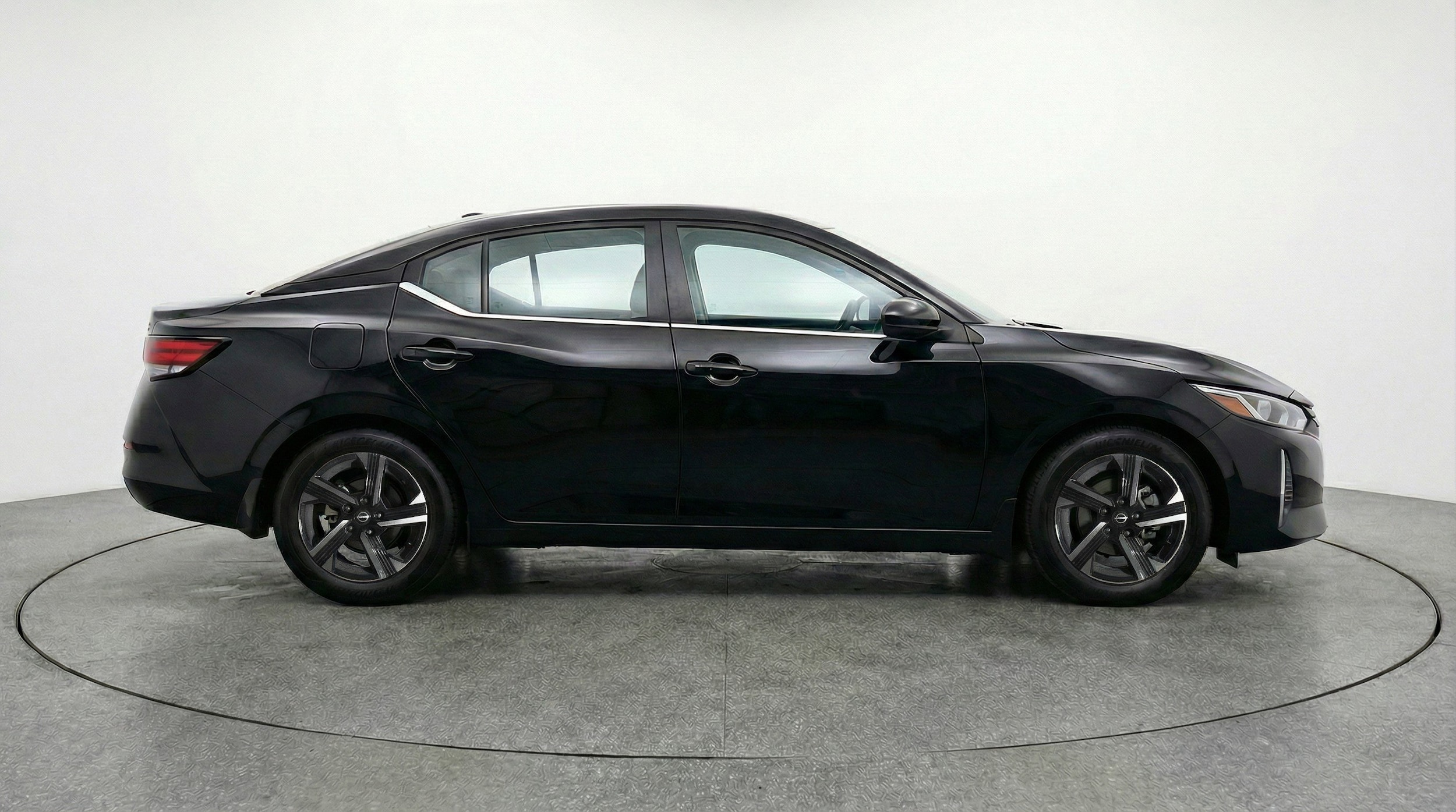 Thumbnail: 2025 Nissan Sentra - 11