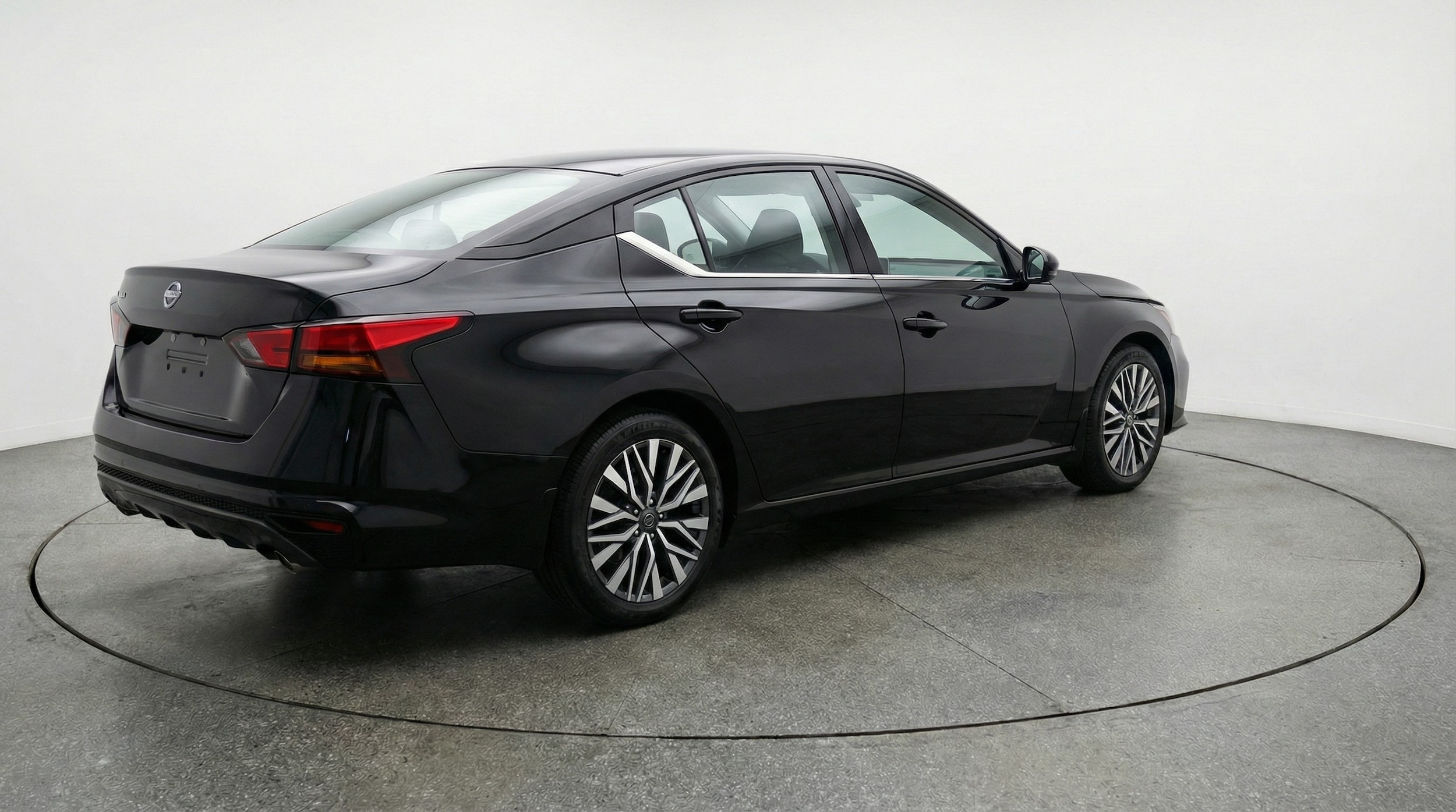 Thumbnail: 2025 Nissan Altima - 7