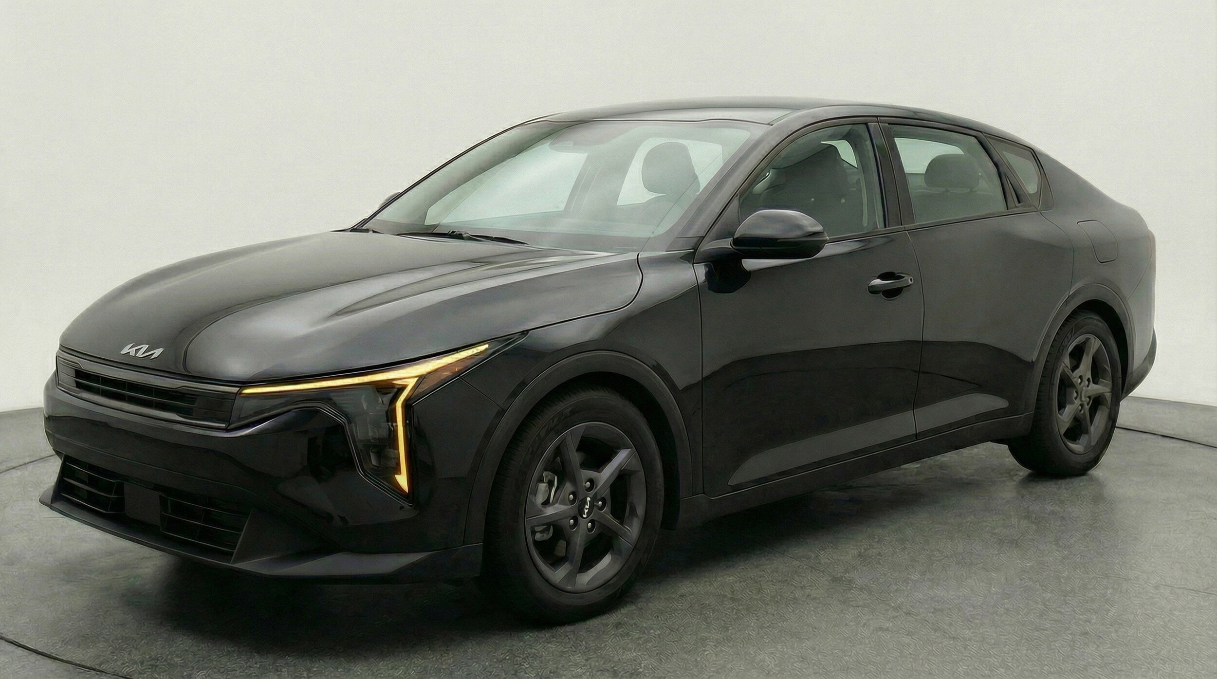 Thumbnail: 2025 Kia K4 - 3