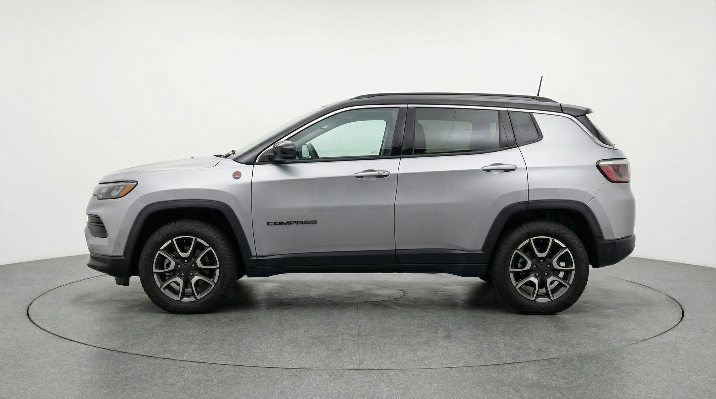 Thumbnail: 2025 Jeep Compass - 4