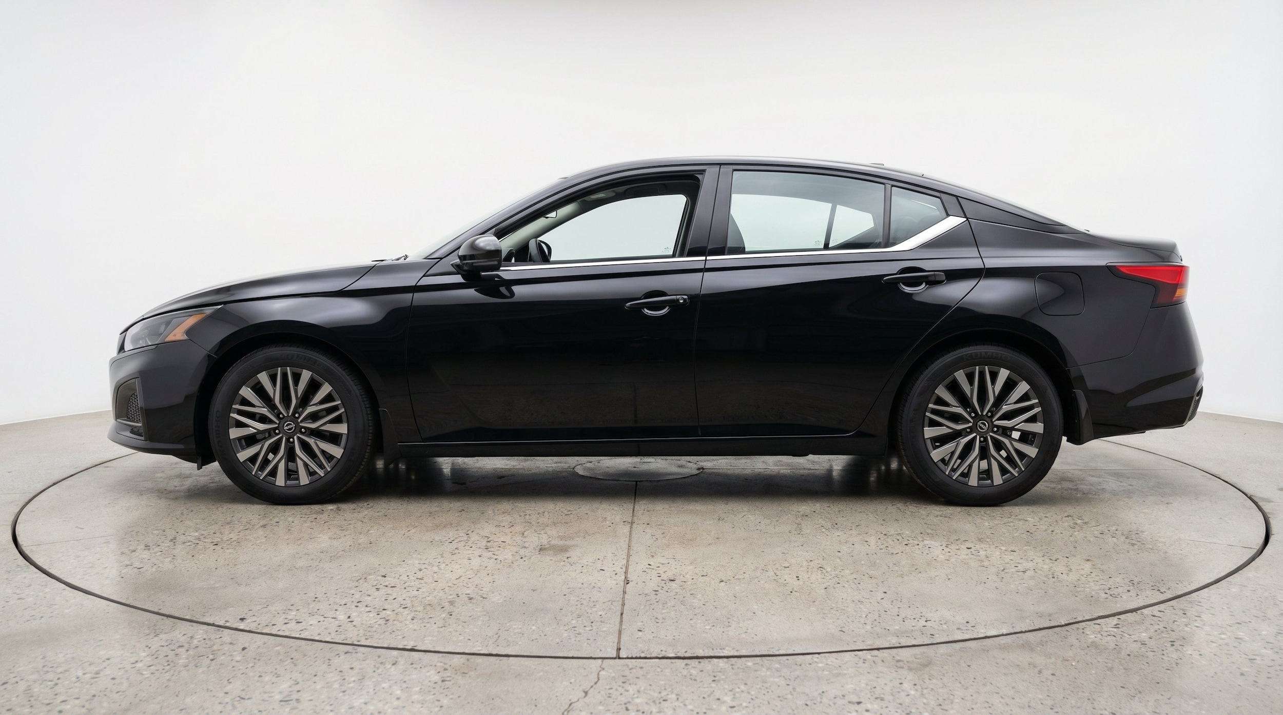 Thumbnail: 2026 Nissan Altima - 5